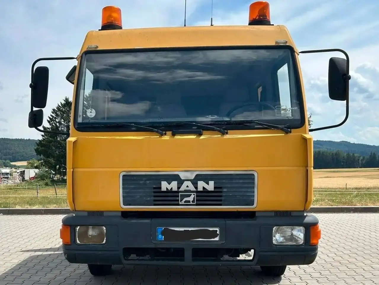 MAN L2000 8.163 Pritsche / offener Kasten, 7,49 t, foto 1
