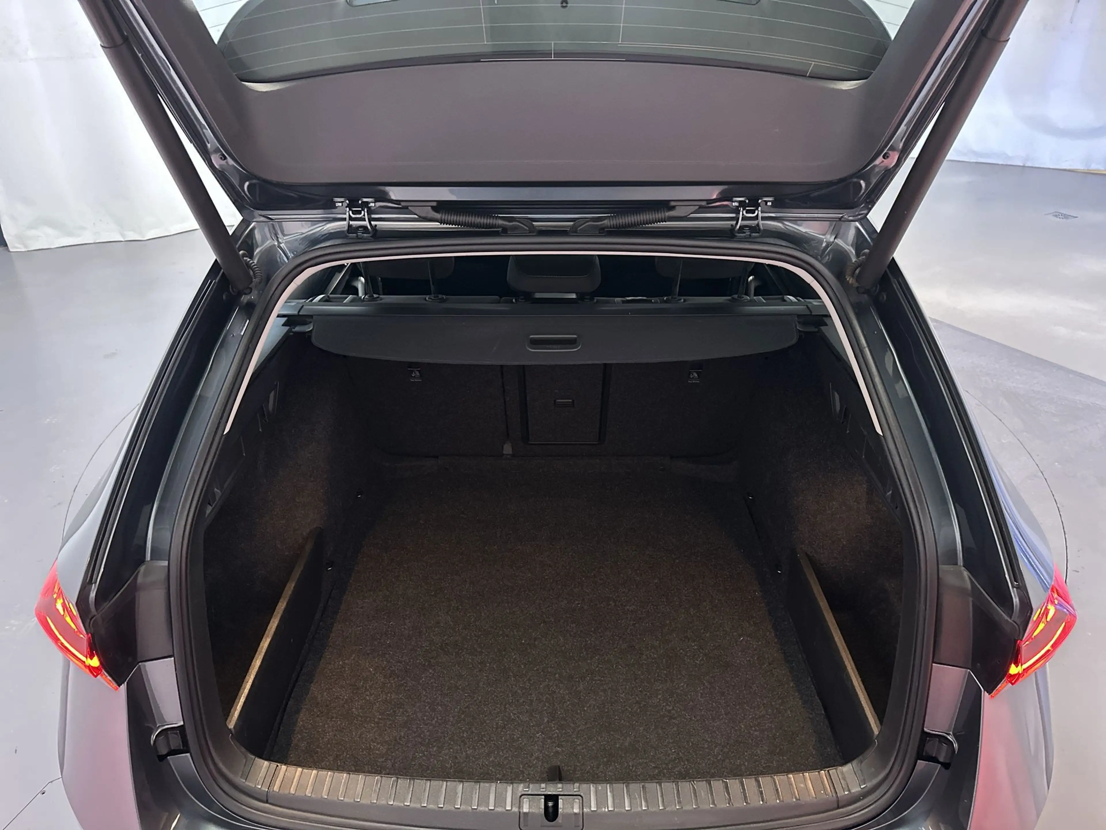 Skoda Octavia Combi 1.0 TSI Business Edition Virtual Cockpit Par — photo 15