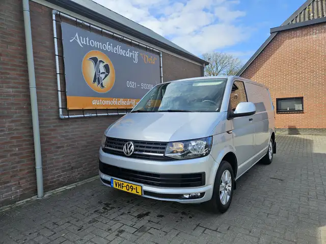 Volkswagen T5 Transporter 2.0 TDI L1H1 Highline