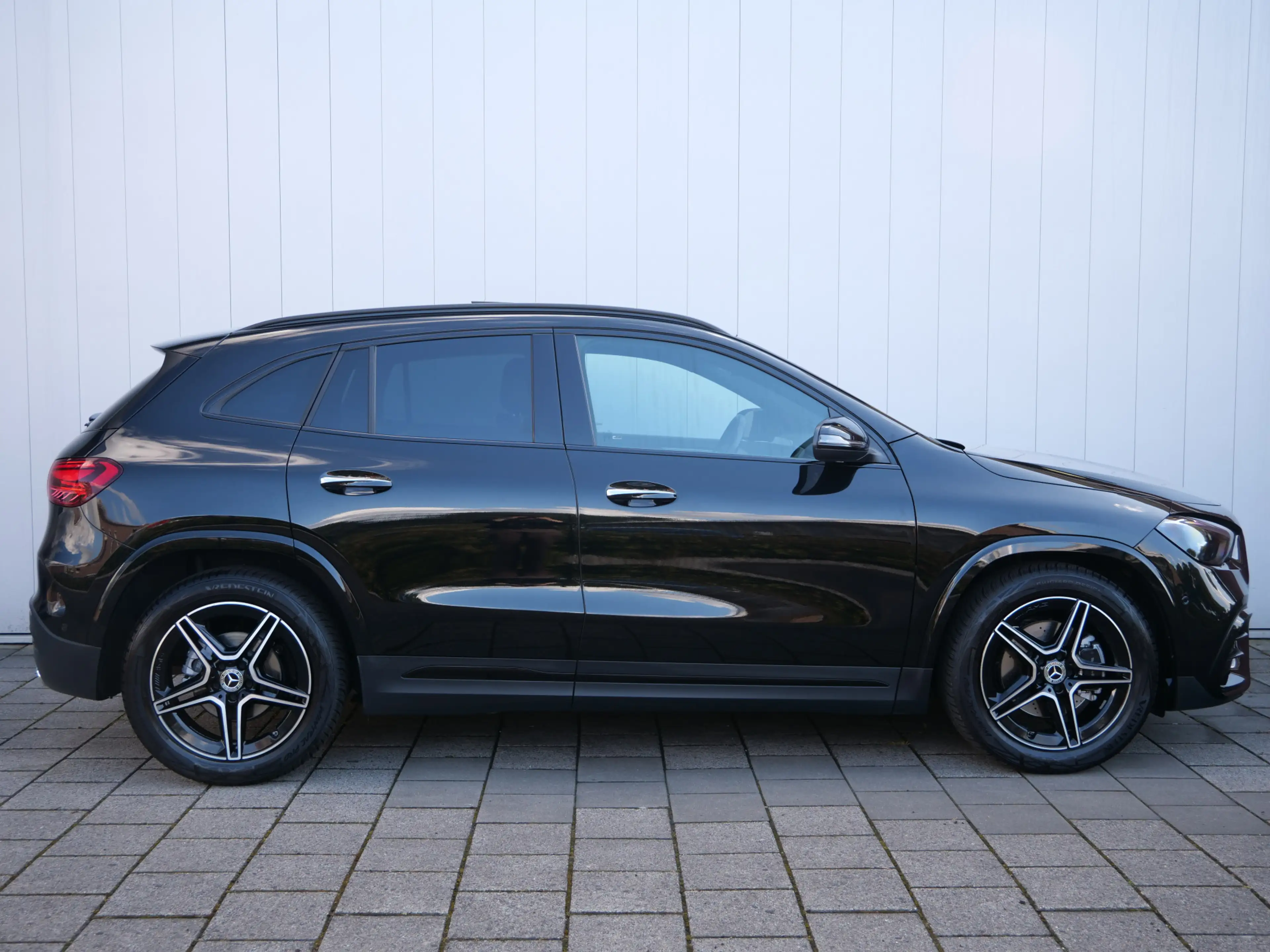 Mercedes-Benz GLA 180 AMG Line 136 Pk Automaat Navi / DAB / Pano-dak / C — photo 16