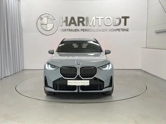 BMW X3 view 6