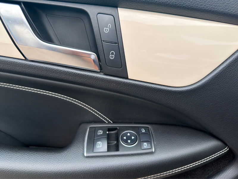 Mercedes-Benz C 250 CGI Coupe Edition 1 BlueEfficiency Autom. — photo 14