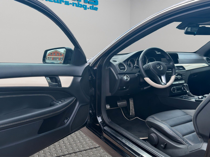 Mercedes-Benz C 250 CGI Coupe Edition 1 BlueEfficiency Autom. — photo 13