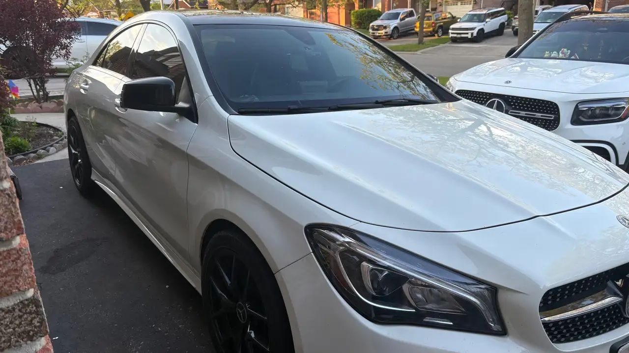 Mercedes-Benz CLA photo Mercedes-Benz CLA