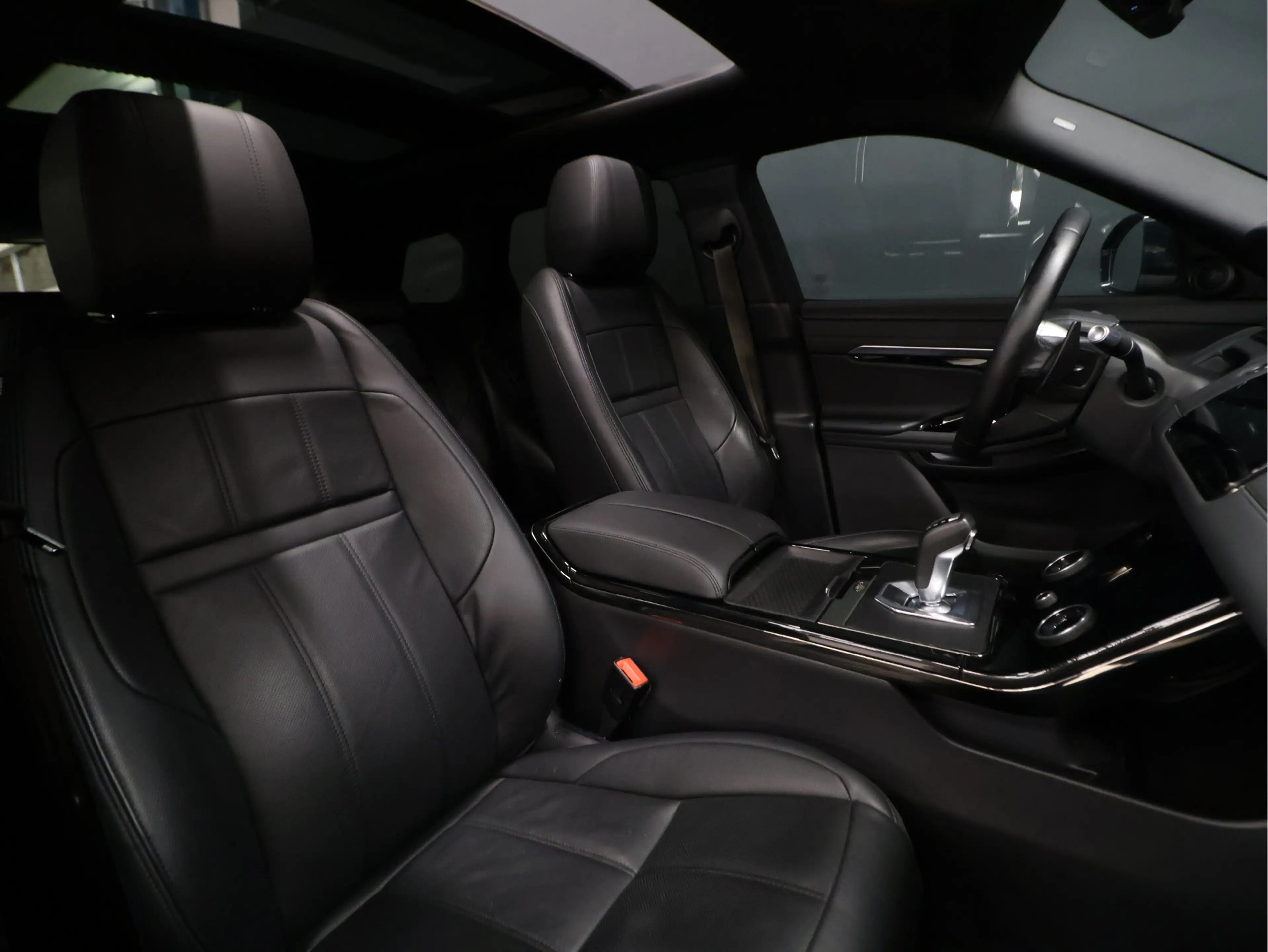Land Rover Range Rover Evoque 1.5 P300e AWD R-Dynamic SE [SCHUIFKANTELDAK, DIGIT — photo 6