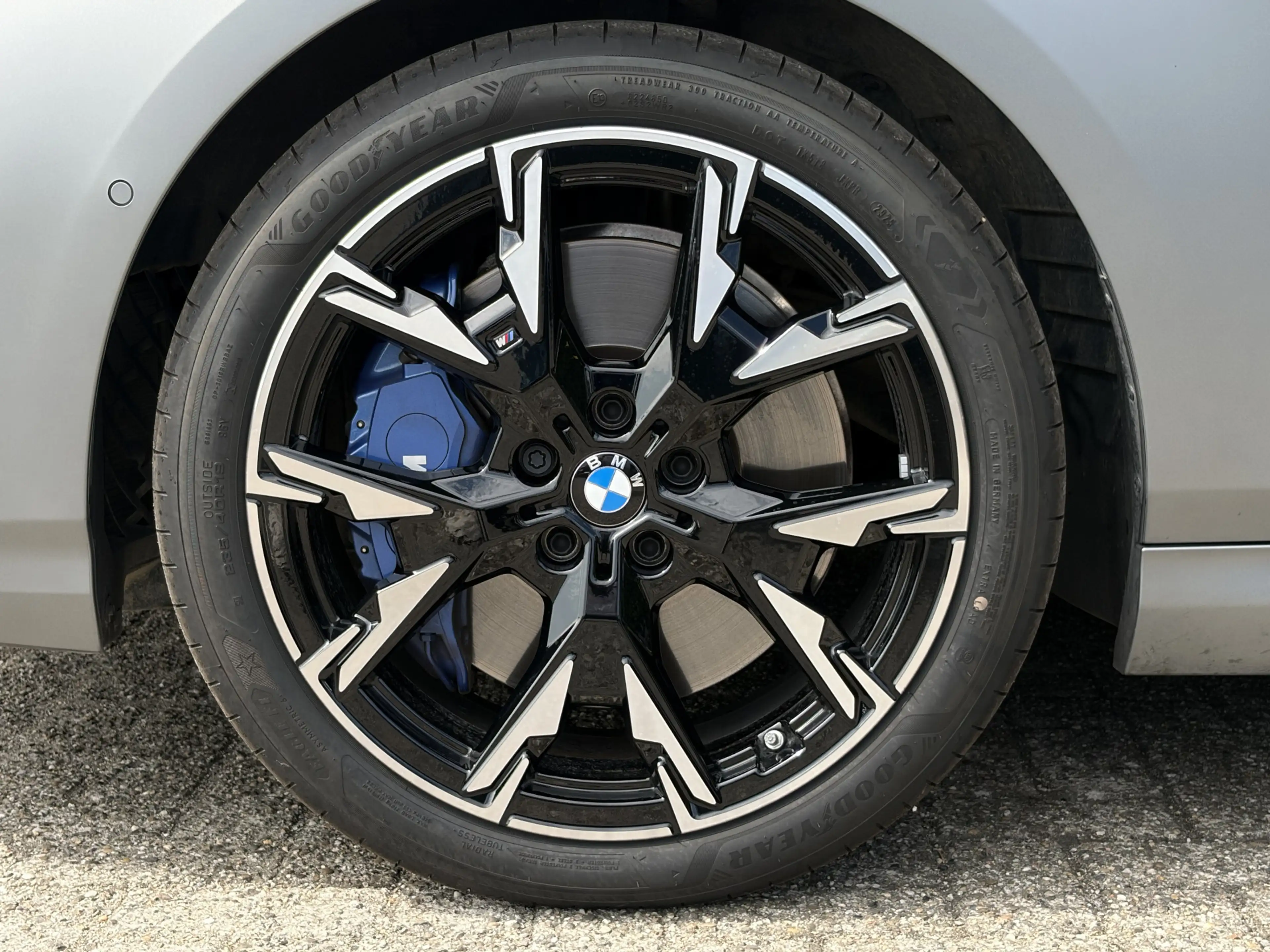 BMW 135 1-serie M135 xDrive | Frozen Pure Grey | Panorama — photo 4