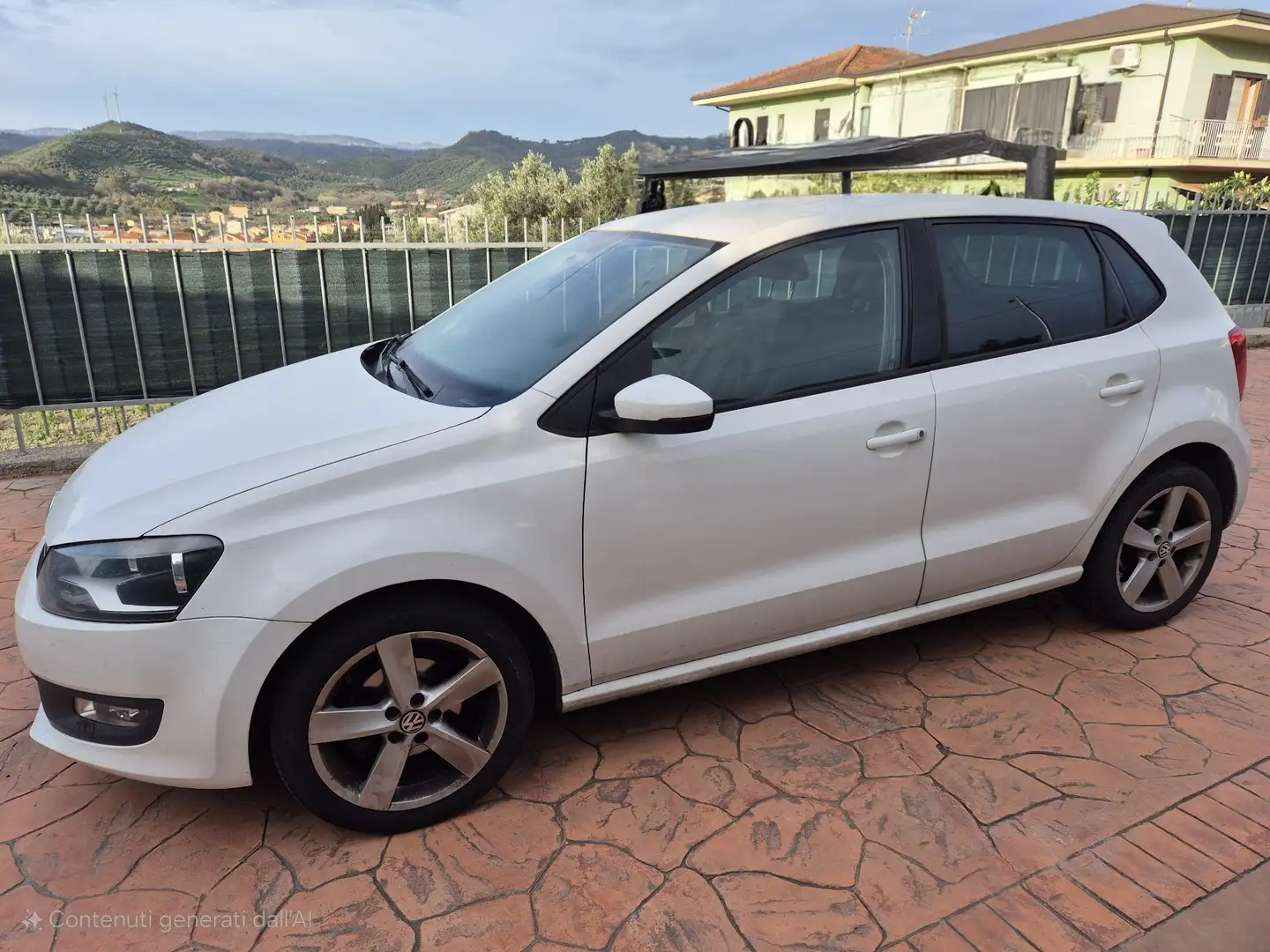 Volkswagen Polo 5p 1.6 tdi Highline 90cv - 1