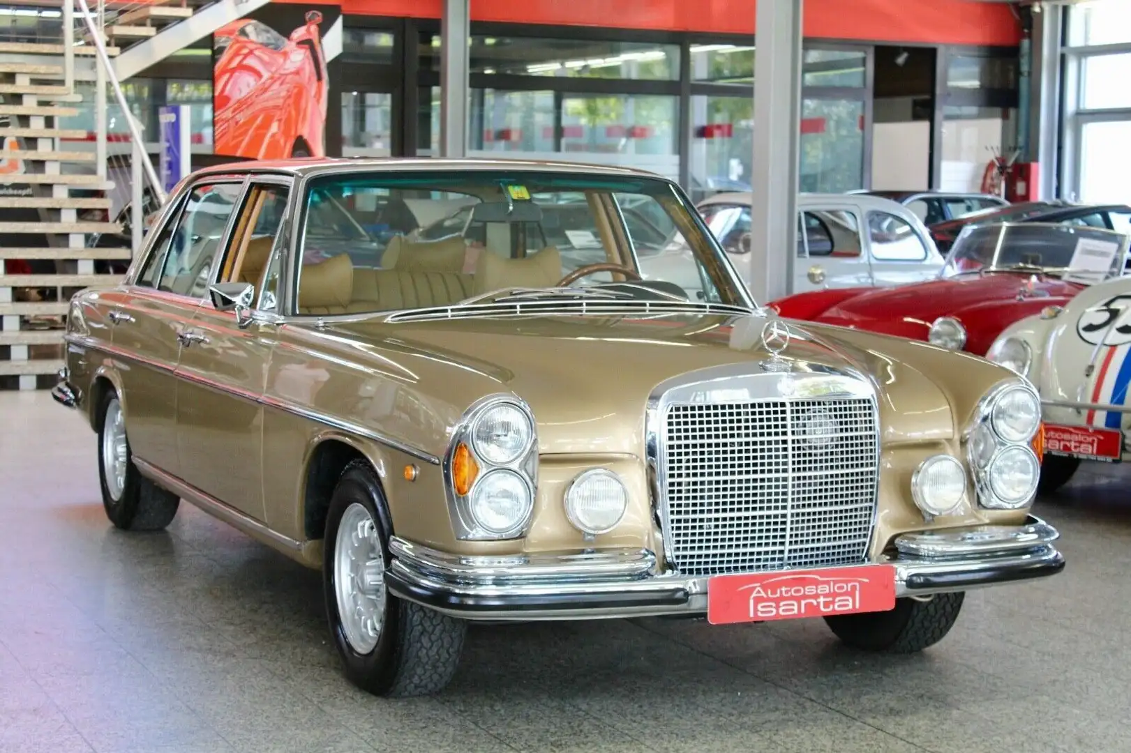 Mercedes-Benz 300 SEL 6.3 -H-Kennz.- top Technik - Klima -SSD Бежевий - 2