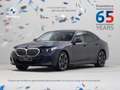 BMW i5 eDrive40 M Sport Edition Blauw - thumbnail 1