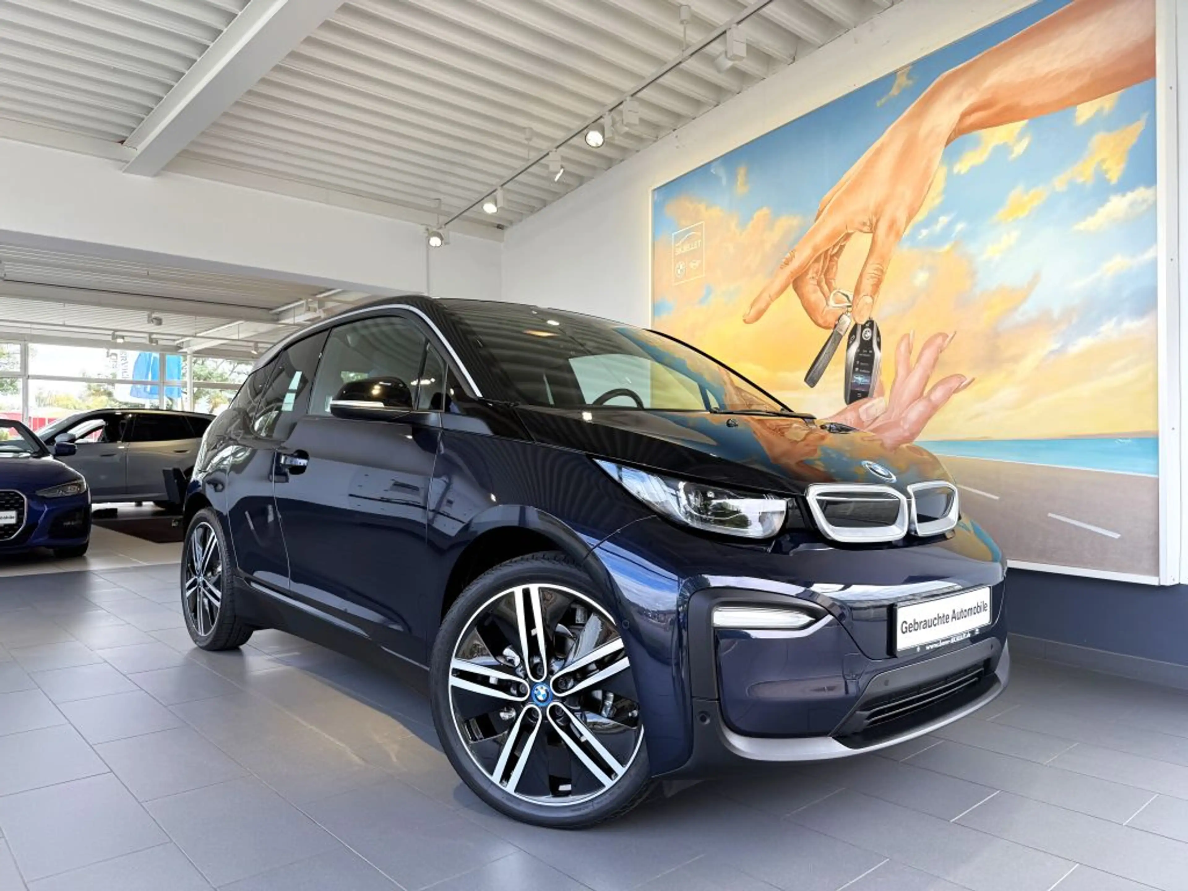 BMW i3 120 Ah KOMF+adp.LED+ACC+NAVIpro+AC/DC+AL+20* — photo 2