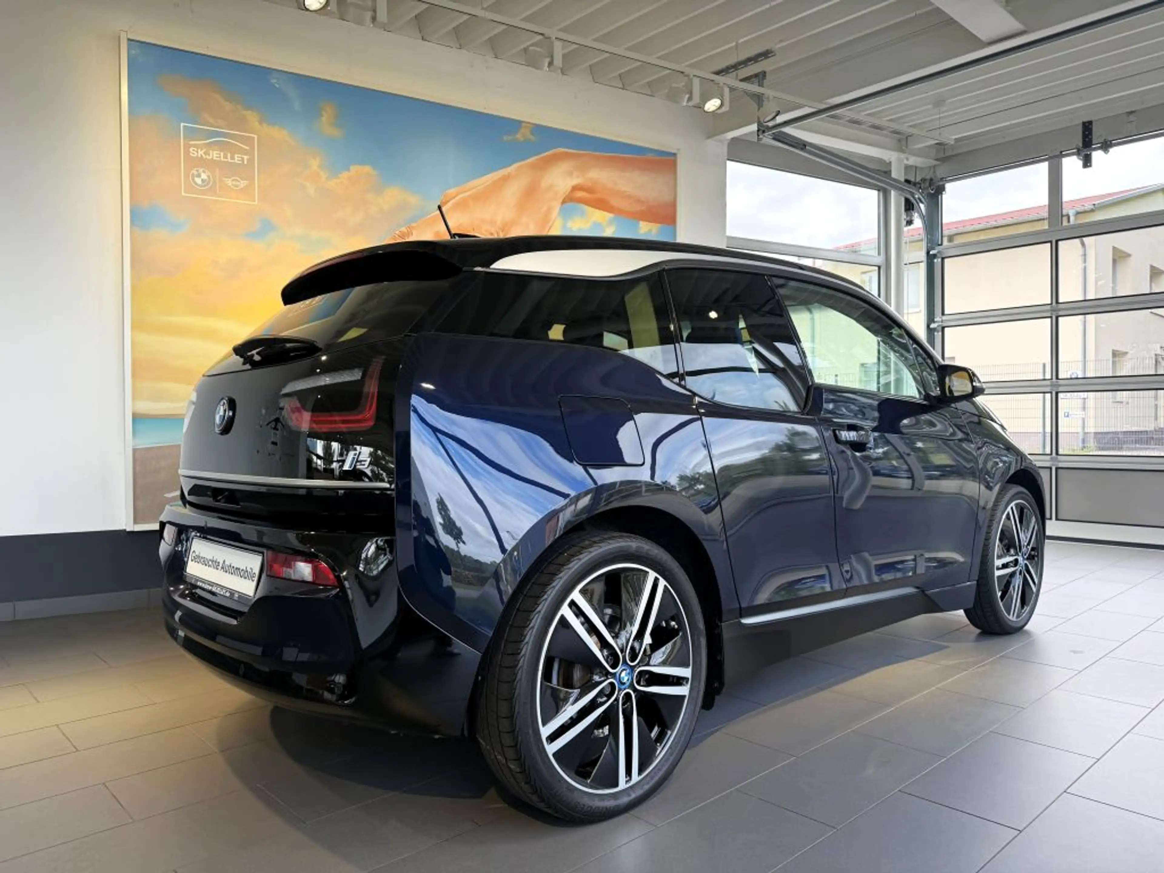 BMW i3 120 Ah KOMF+adp.LED+ACC+NAVIpro+AC/DC+AL+20* — photo 8