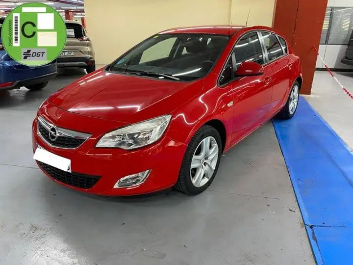 Opel Astra 1.4 Essentia 2010