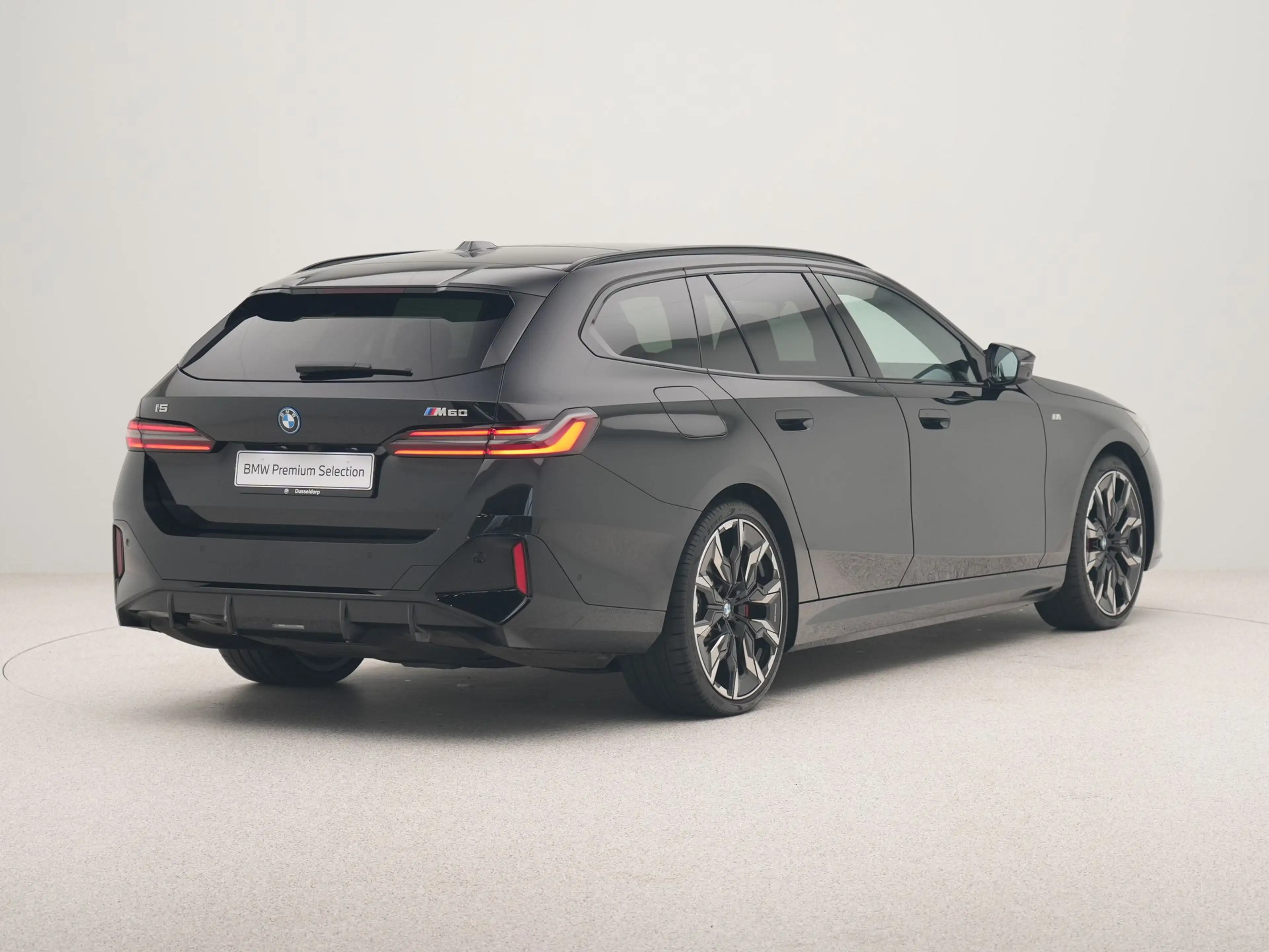 BMW i5 M60 Touring xDrive 84 kWh Accu conditie 100% — photo 8