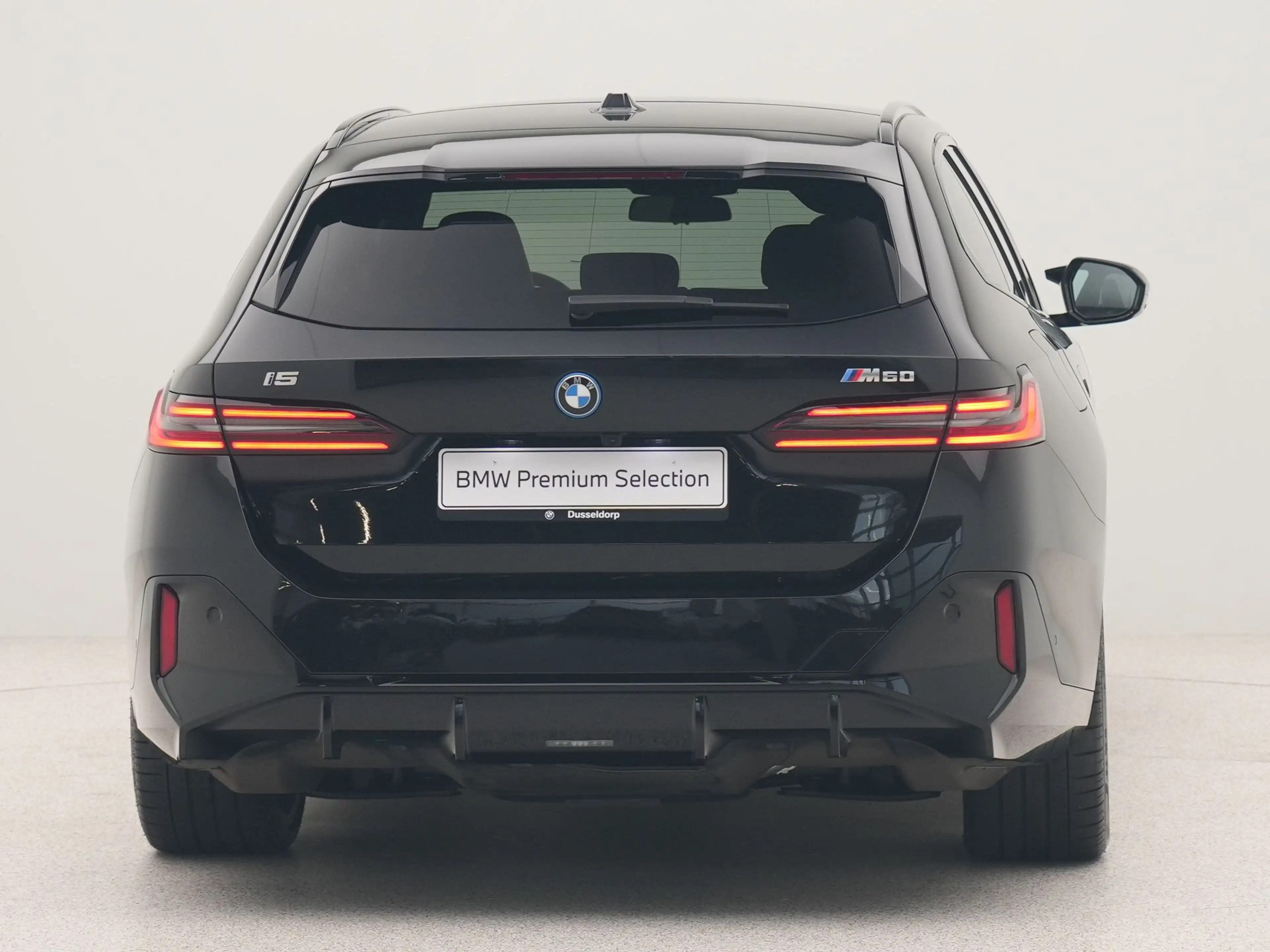BMW i5 M60 Touring xDrive 84 kWh Accu conditie 100% — photo 9