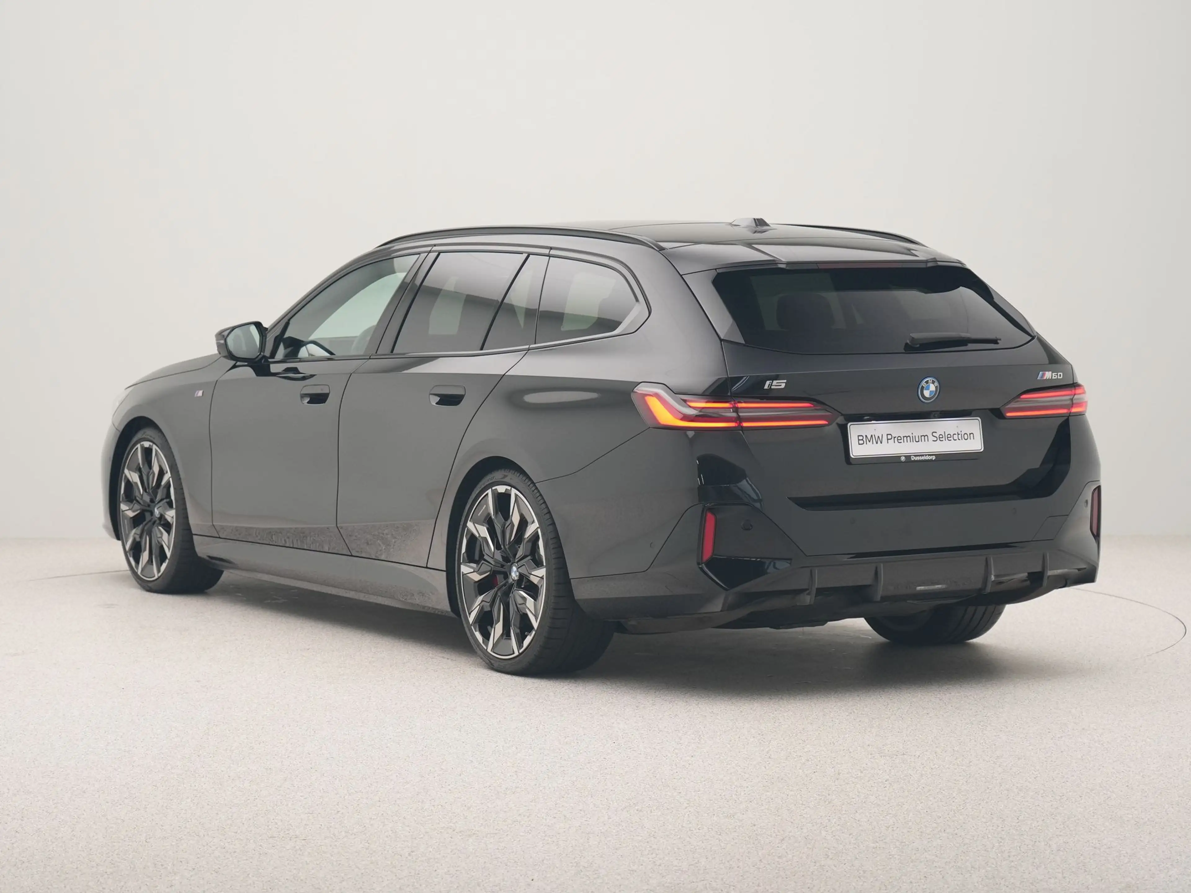 BMW i5 M60 Touring xDrive 84 kWh Accu conditie 100% — photo 10