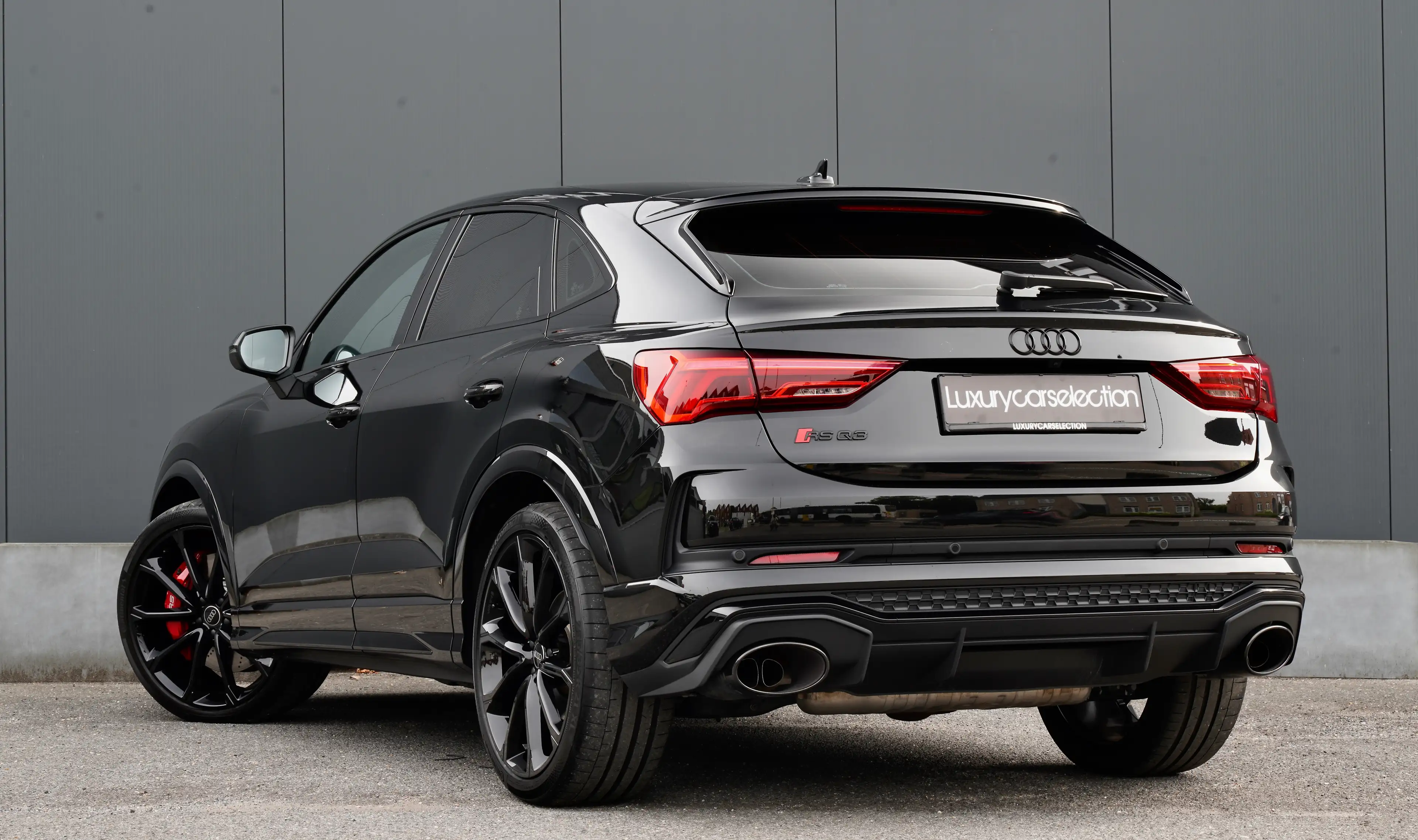 Audi RS Q3 Sportback 2.5 TFSI *RS DESIGN/CAMERA/SONOS/ACC* — photo 4