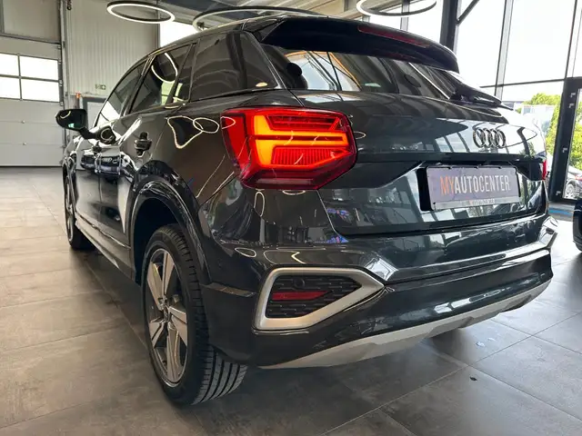 Audi Q2 view 5