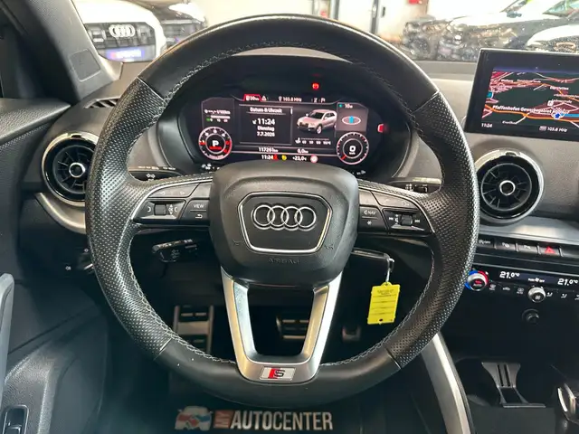 Audi Q2 view 7