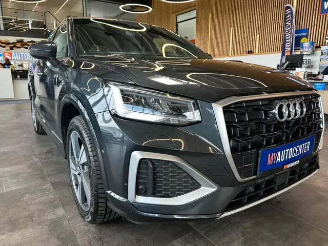 Audi Q2 view 3