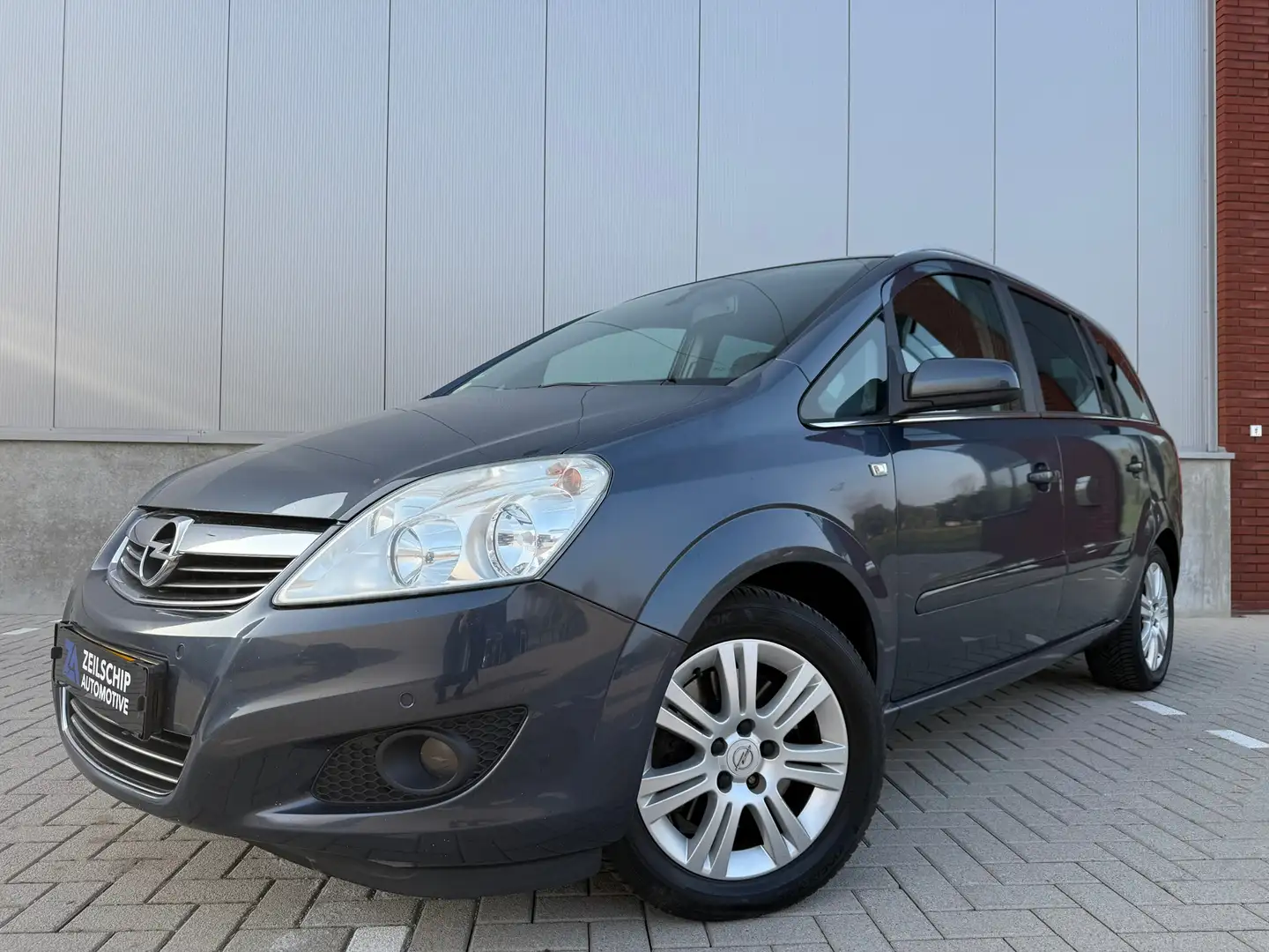Opel Zafira 2.2 Cosmo 7P|Navi|Cruise|Keyless|Nap|Vol| Grijs - 1