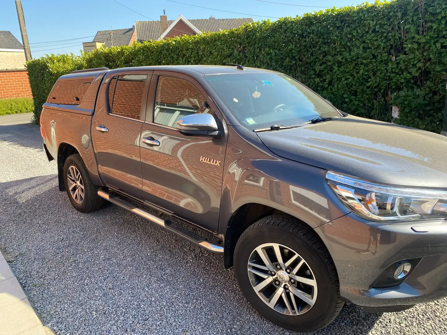 Toyota Hilux HiLux 4x4 Double Cab 2.4 D-4D 6AT lounge LHD Grijs - 2
