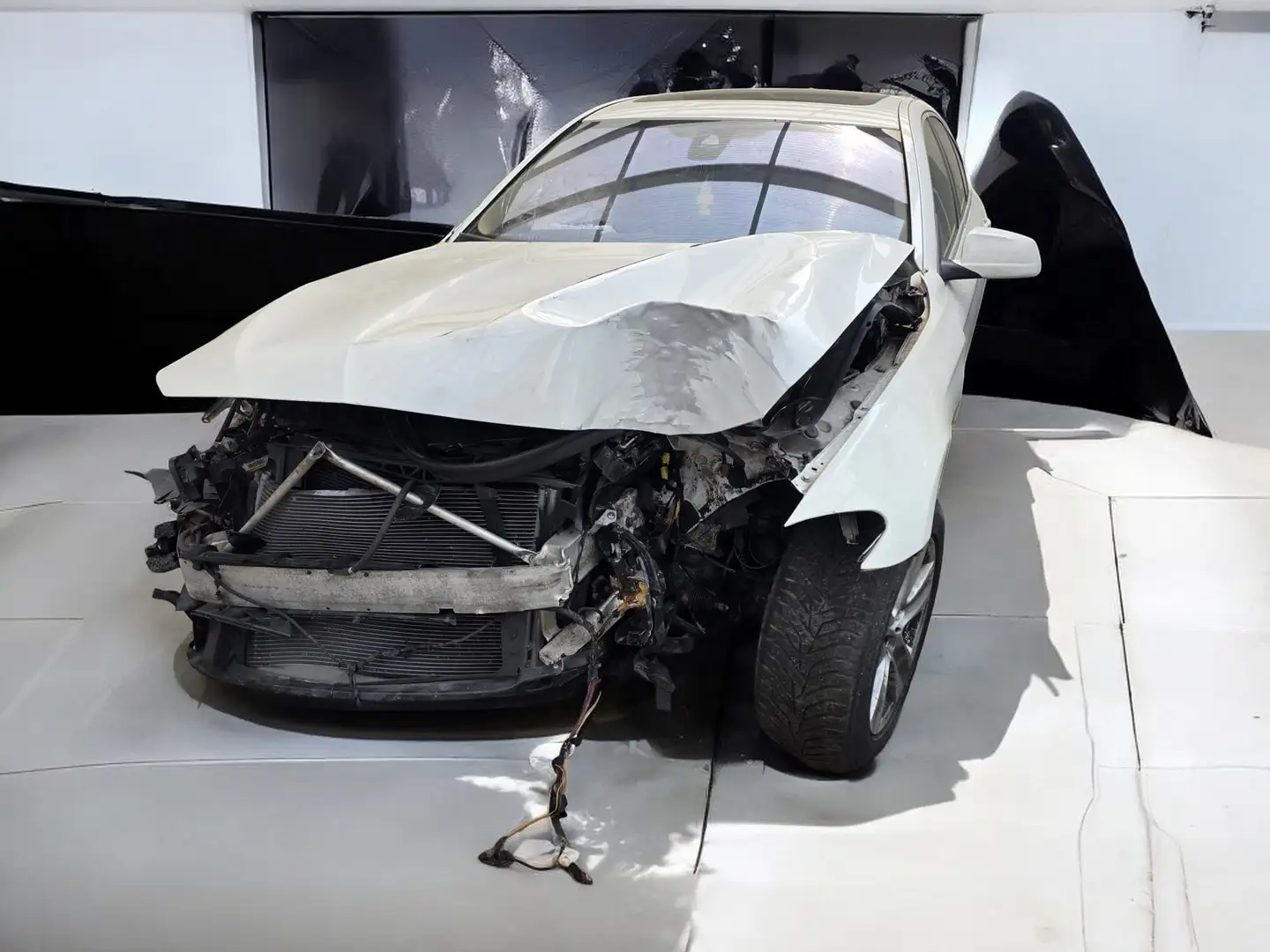 BMW 535 535 d xDrive Unfallfahrzeug Motor und Getriebe NEU Blanc - 2
