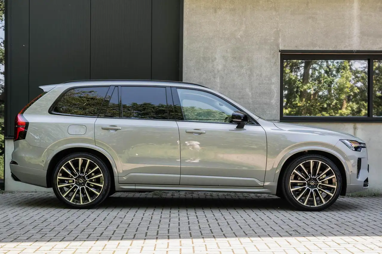 Volvo XC90 T8 Ultra Dark B&W Pano Lucht Trek HUD Massage 22, миниатюра 7