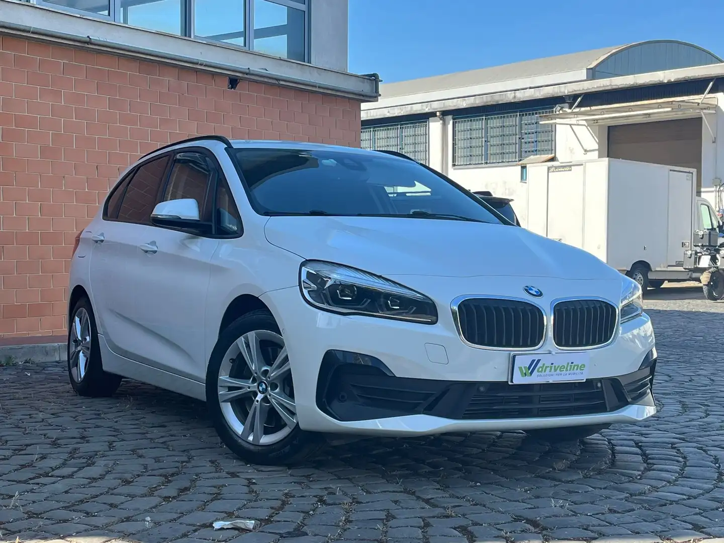 BMW 225 225xe Active Tourer iPerformance auto Bílá - 1