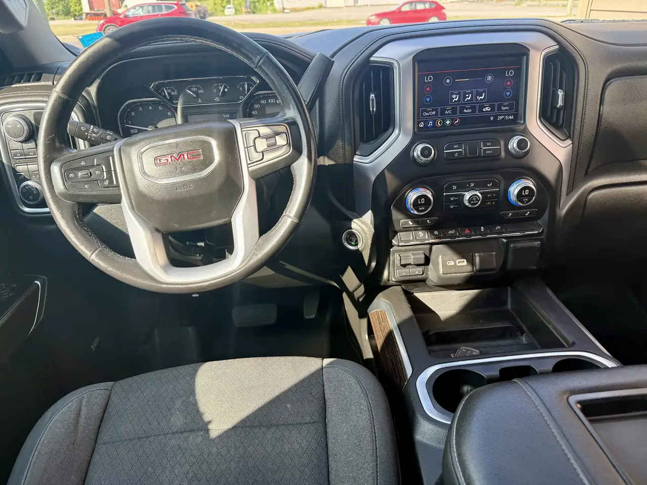 GMC Sierra 1500 photo GMC Sierra 1500