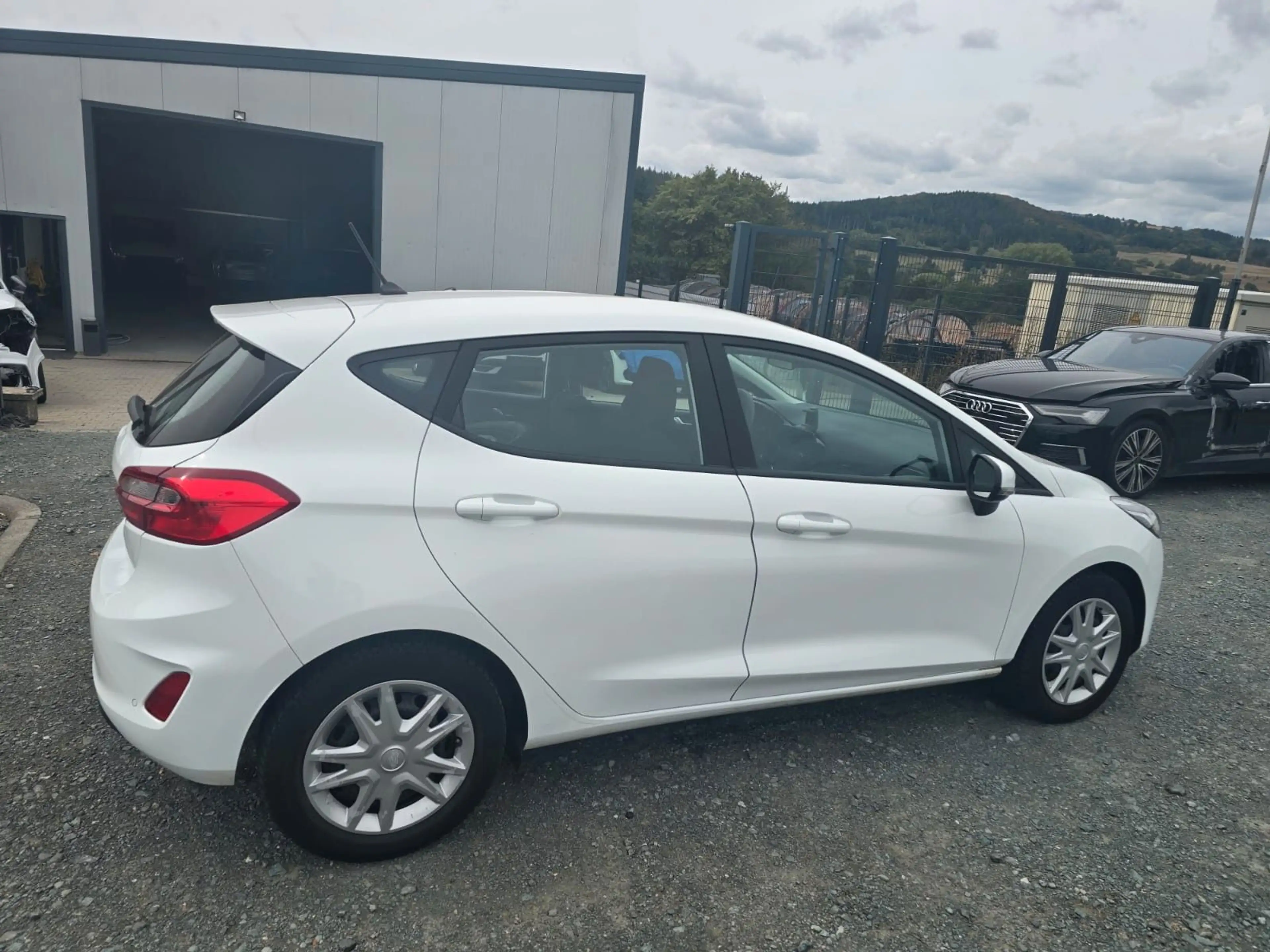 Ford Fiesta Trend — photo 9
