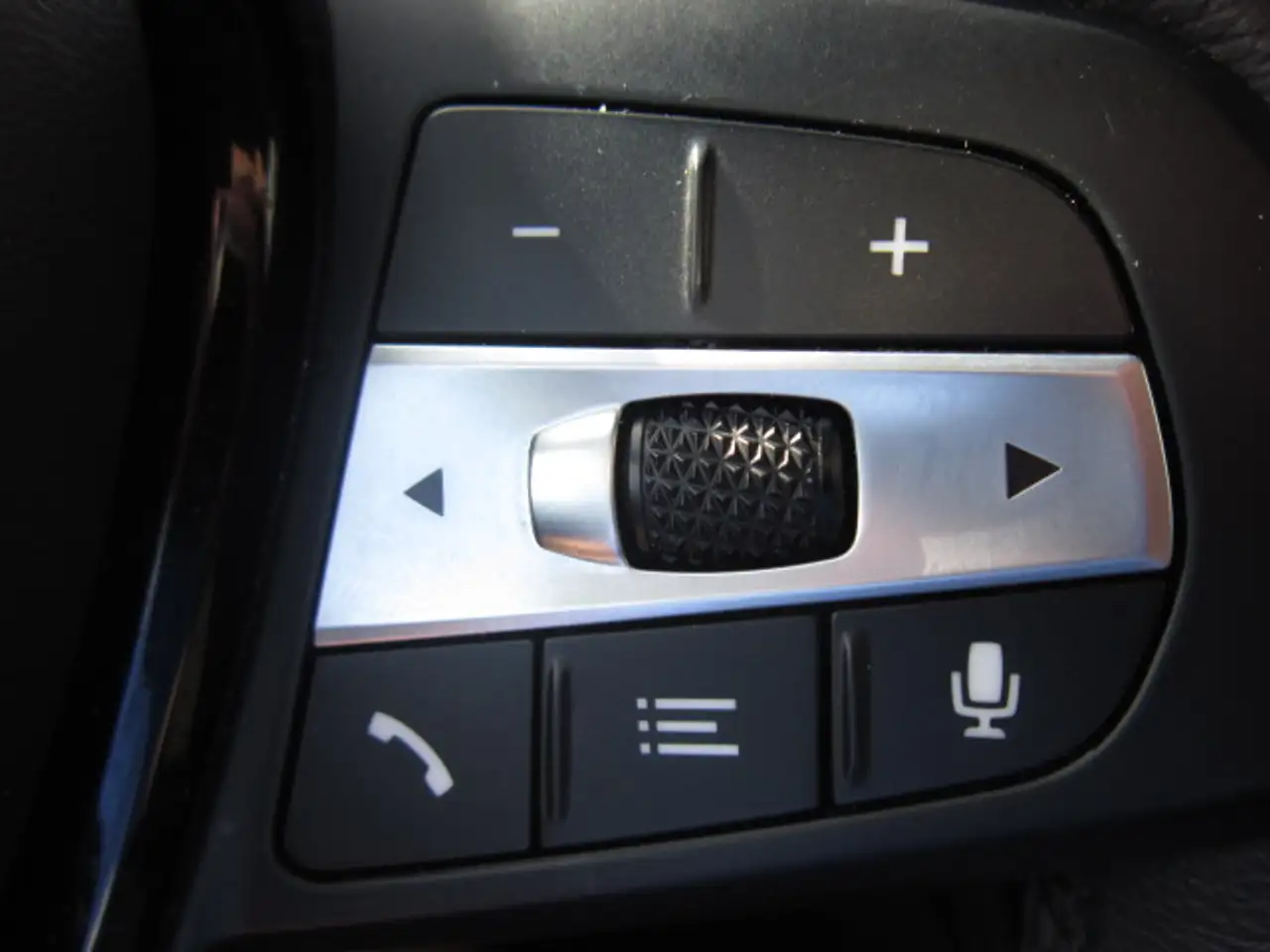 BMW 118 iA Hatch PROF NAVI + LIVE COCKPIT + CARPLAY + DAB, миниатюра 26