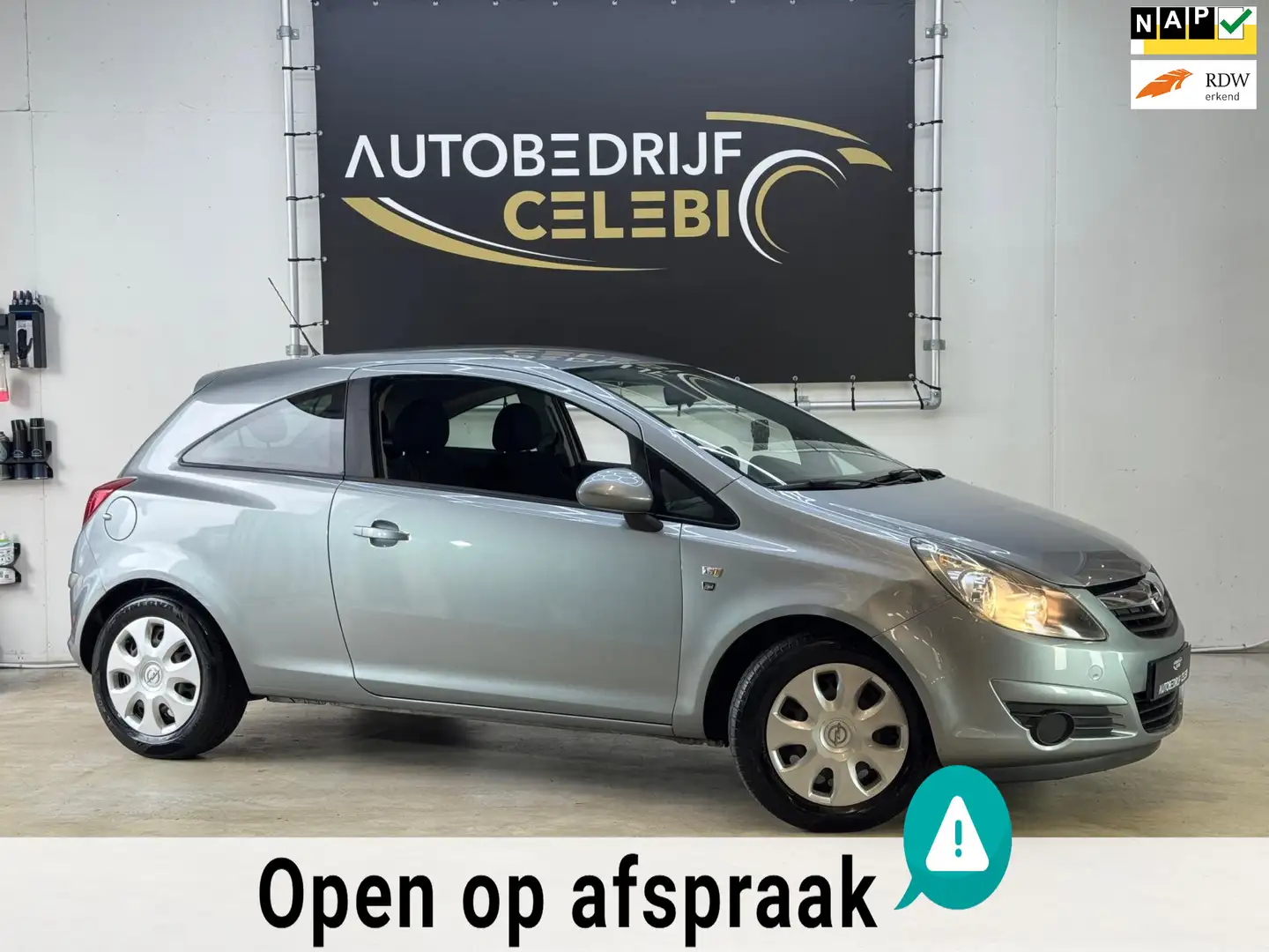 Opel Corsa 1.2-16V '111' Edition 2010 GRIJS AUT|AIRCO|NAP Gris - 1