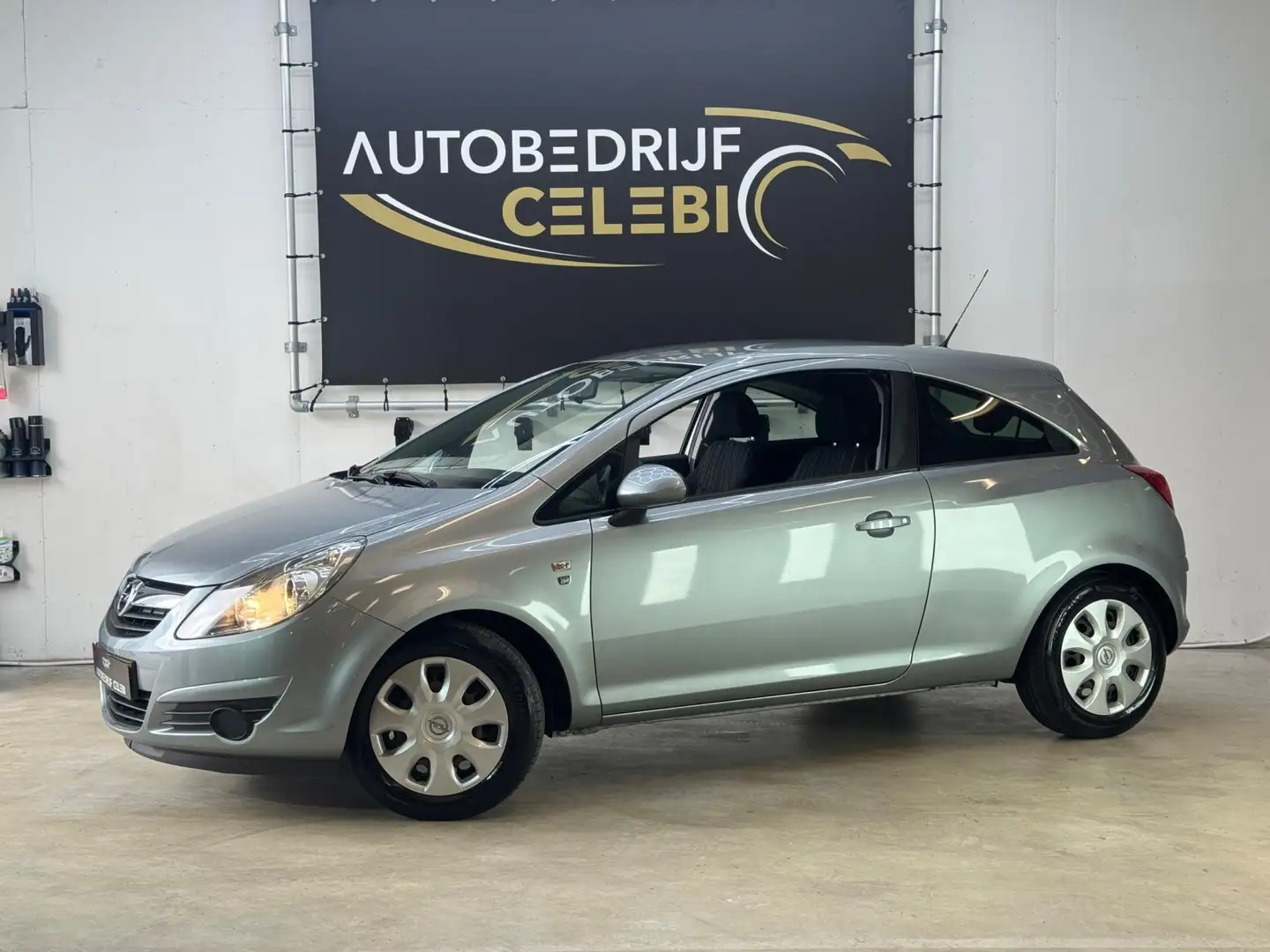 Opel Corsa 1.2-16V '111' Edition 2010 GRIJS AUT|AIRCO|NAP Gris - 2
