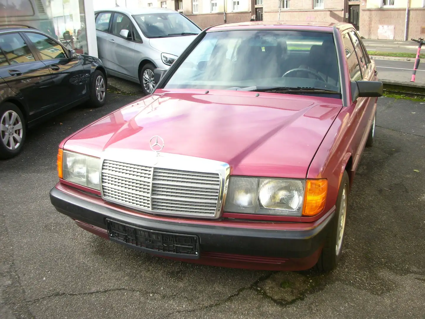 Mercedes-Benz 190 E 1.8 schön gepflegt *ESSD *Alu *H-Oldtimerzul. Rot - 2