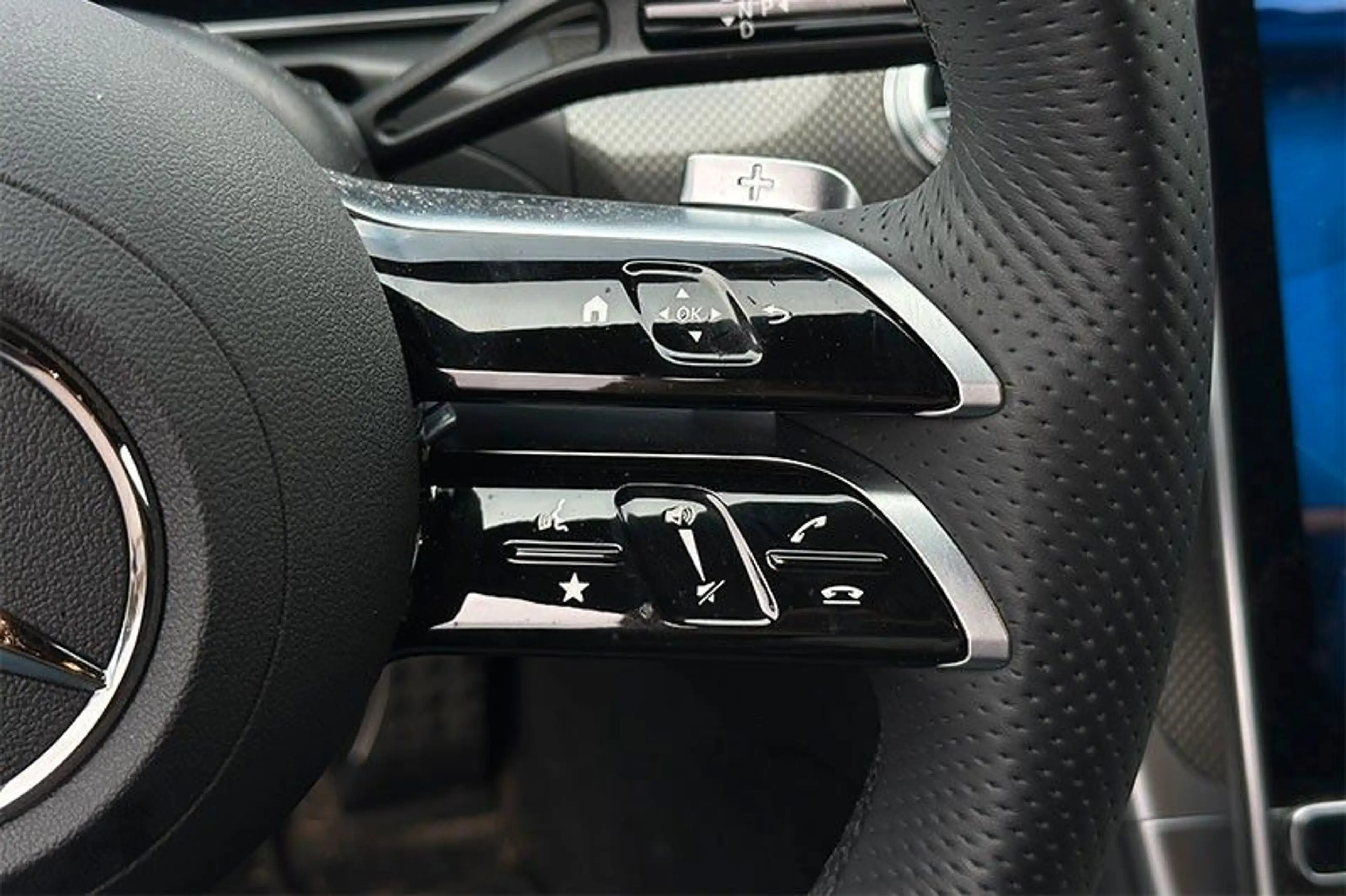 Mercedes-Benz C 300 d AMG Line KAMERA SHZ NAVI *SOFORT* — photo 10