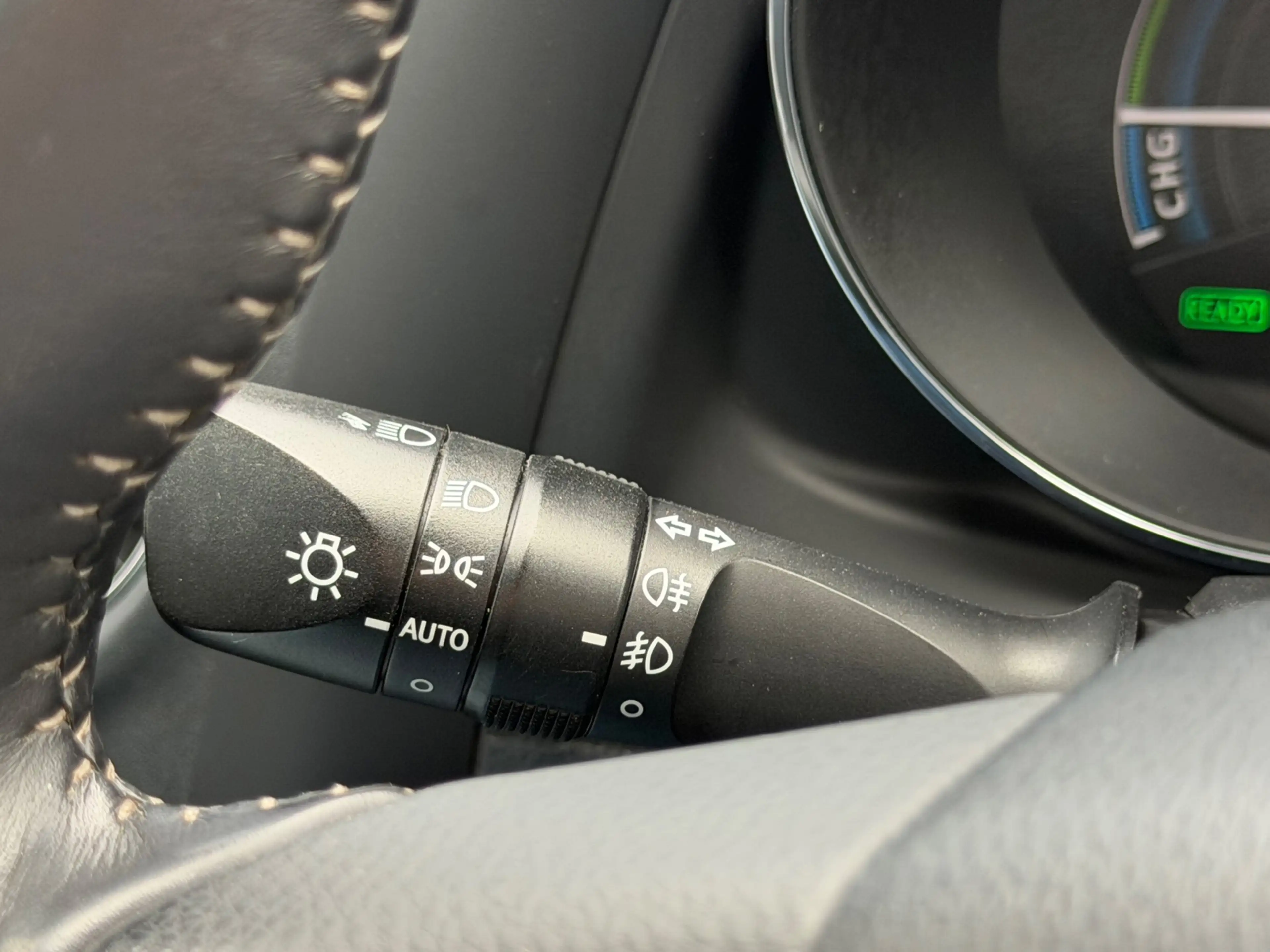 Toyota Auris Touring Sports 1.8 Hybrid Dynamic, KeyLess, Navi, — photo 40