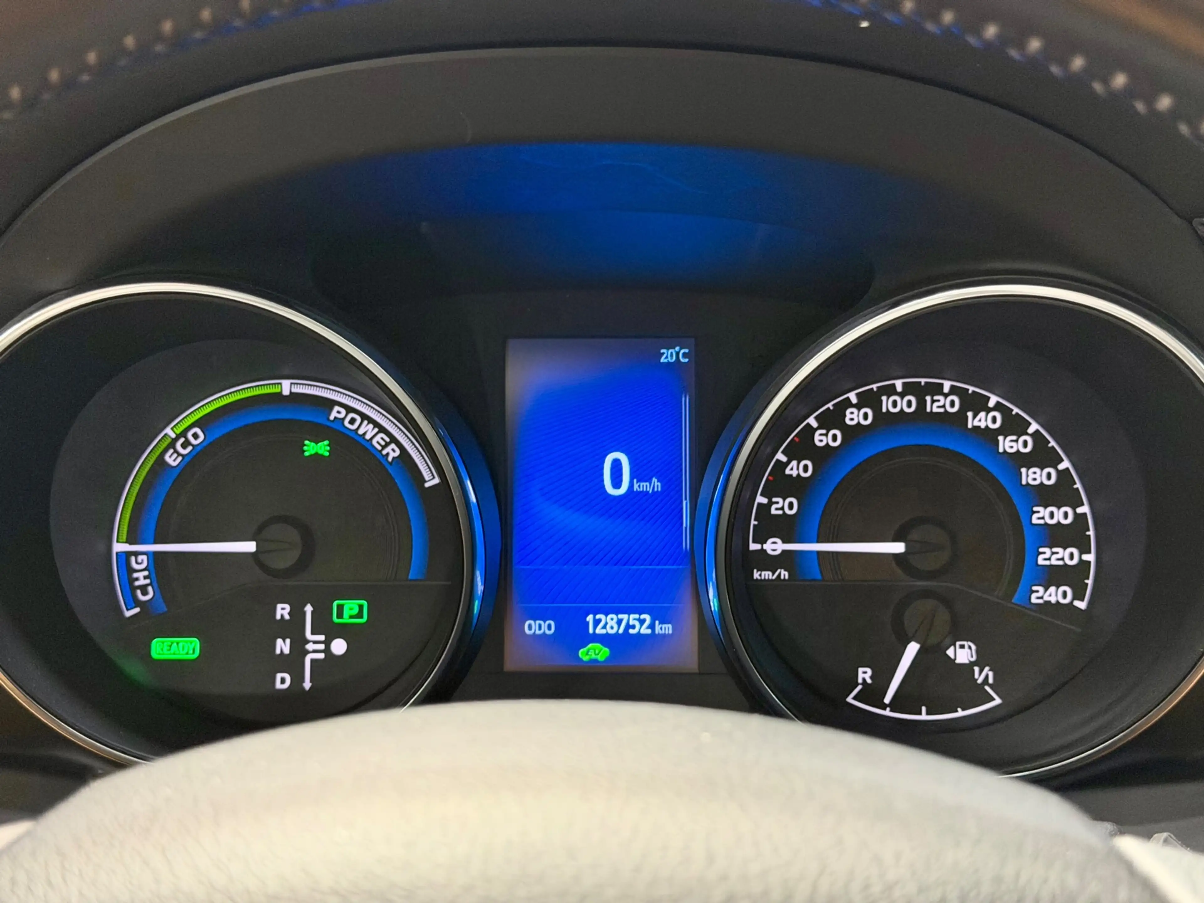 Toyota Auris Touring Sports 1.8 Hybrid Dynamic, KeyLess, Navi, — photo 19