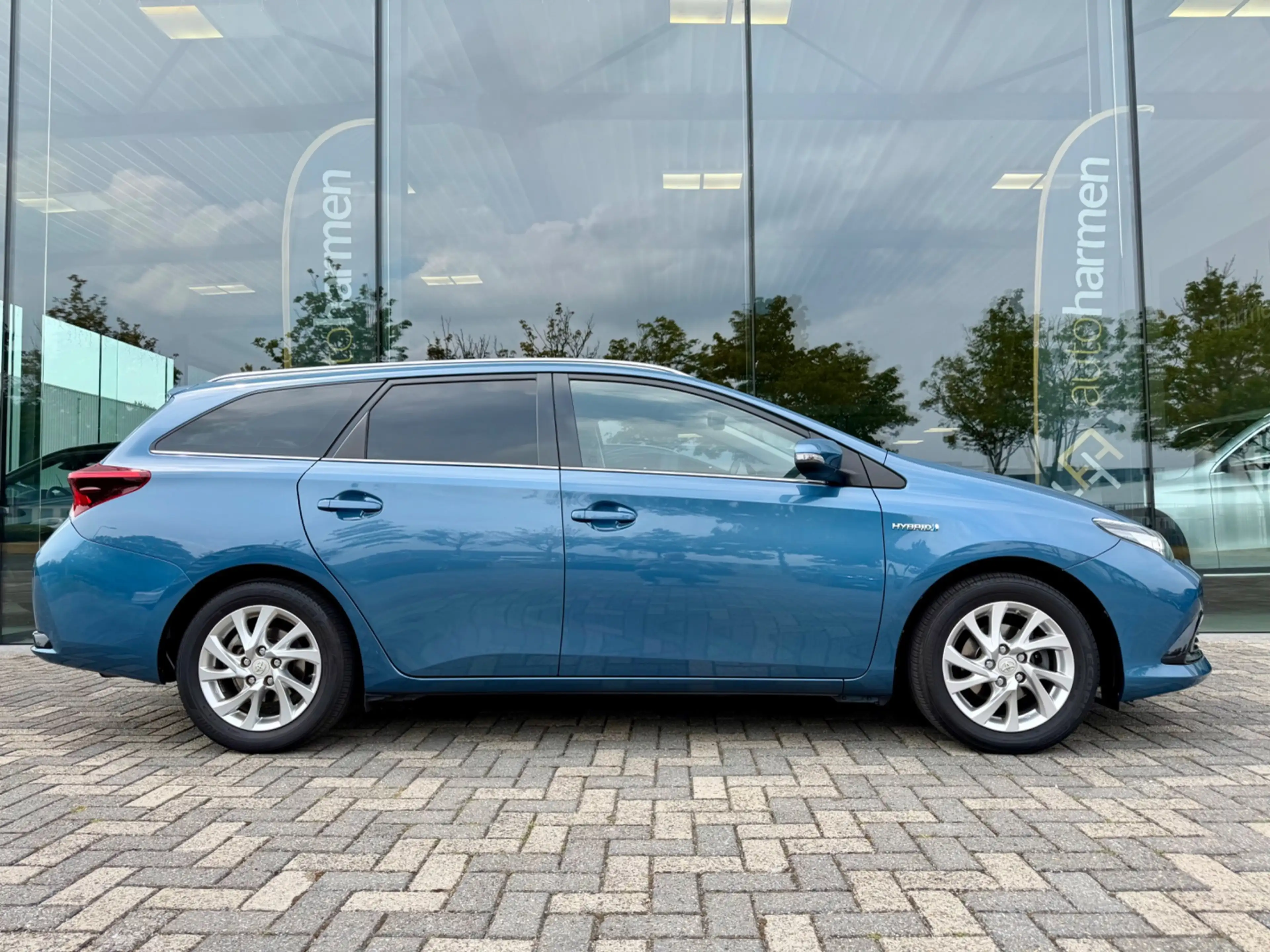 Toyota Auris Touring Sports 1.8 Hybrid Dynamic, KeyLess, Navi, — photo 7