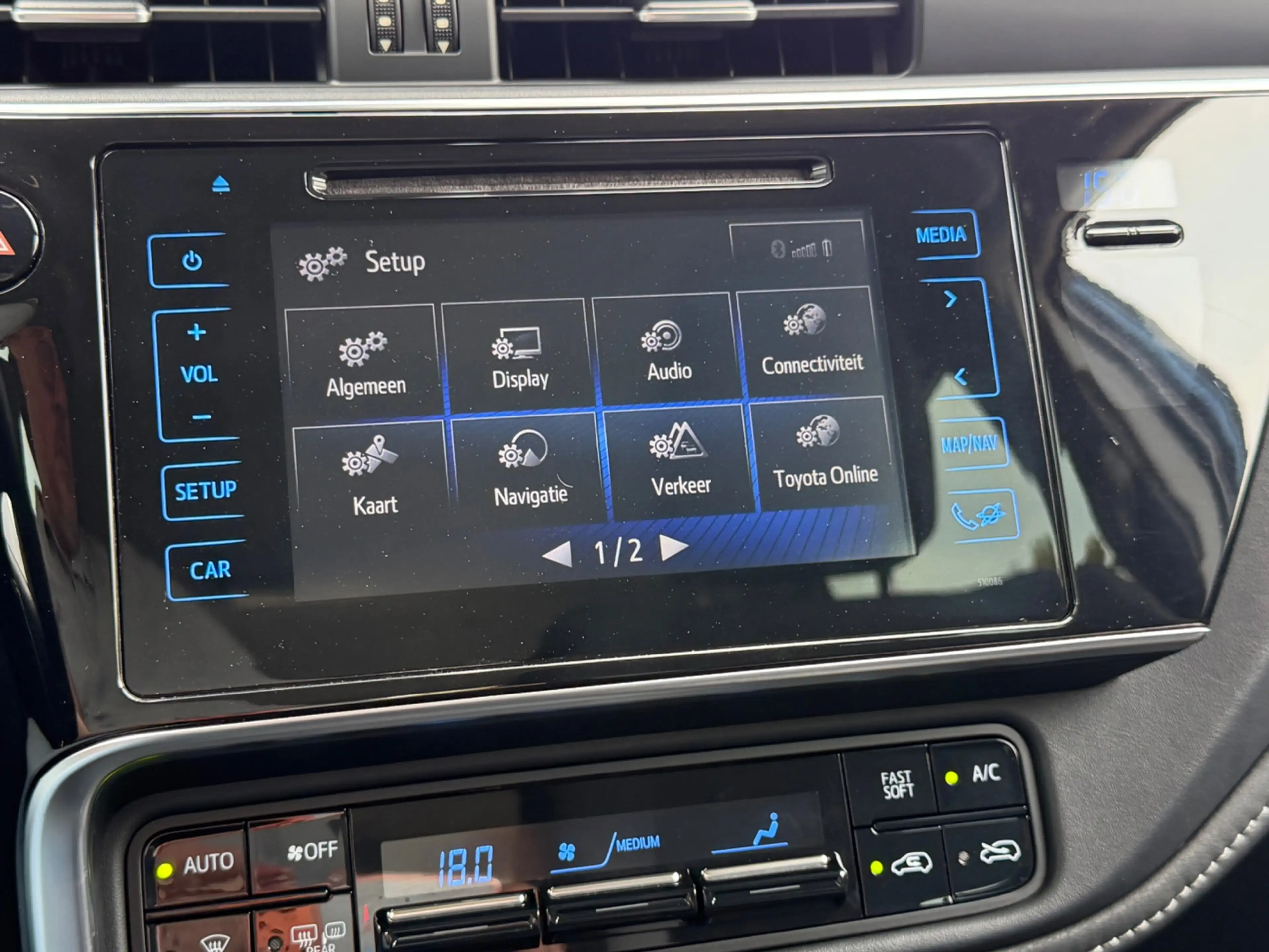 Toyota Auris Touring Sports 1.8 Hybrid Dynamic, KeyLess, Navi, — photo 25