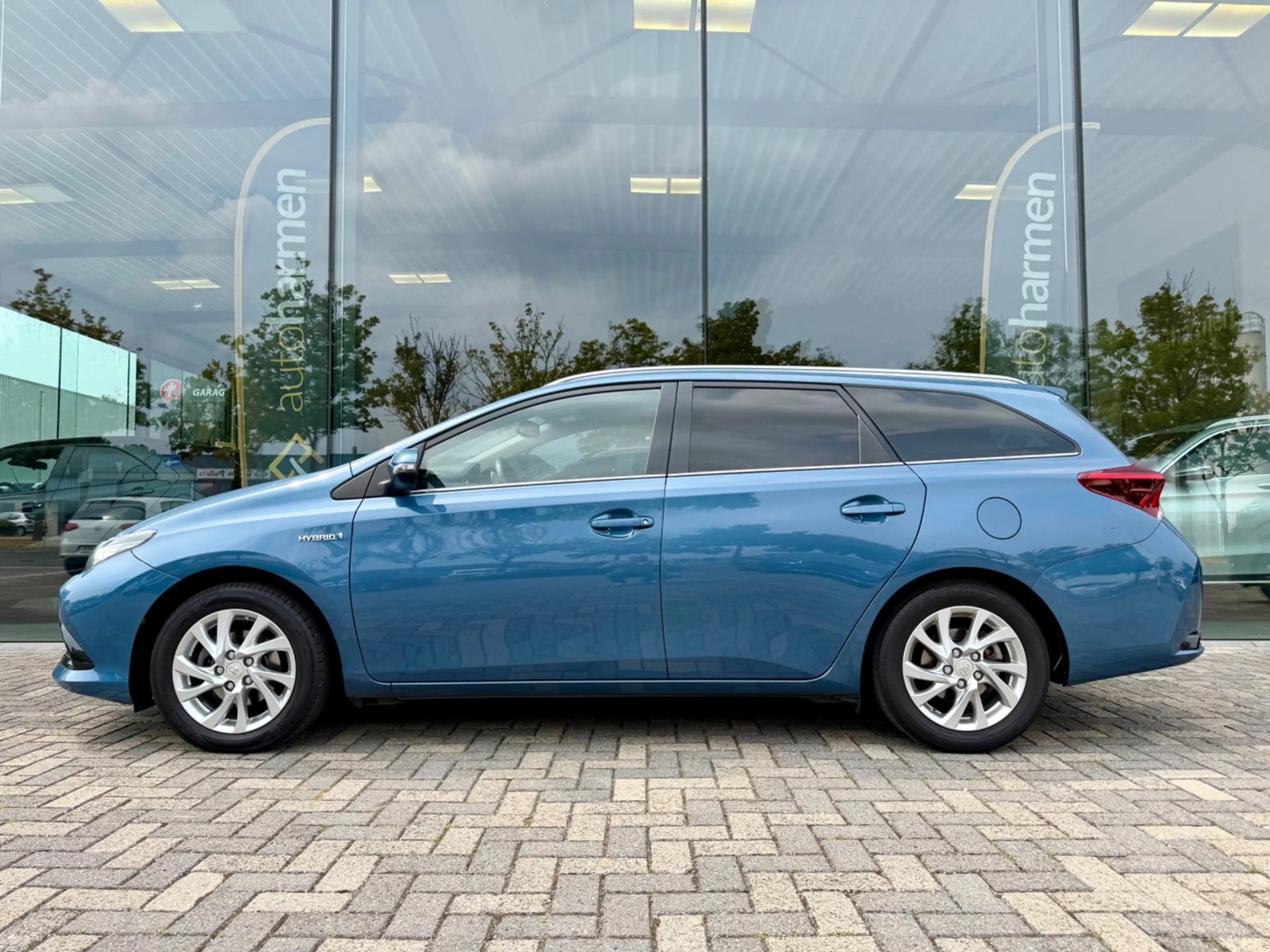 Toyota Auris Touring Sports 1.8 Hybrid Dynamic, KeyLess, Navi, — photo 6
