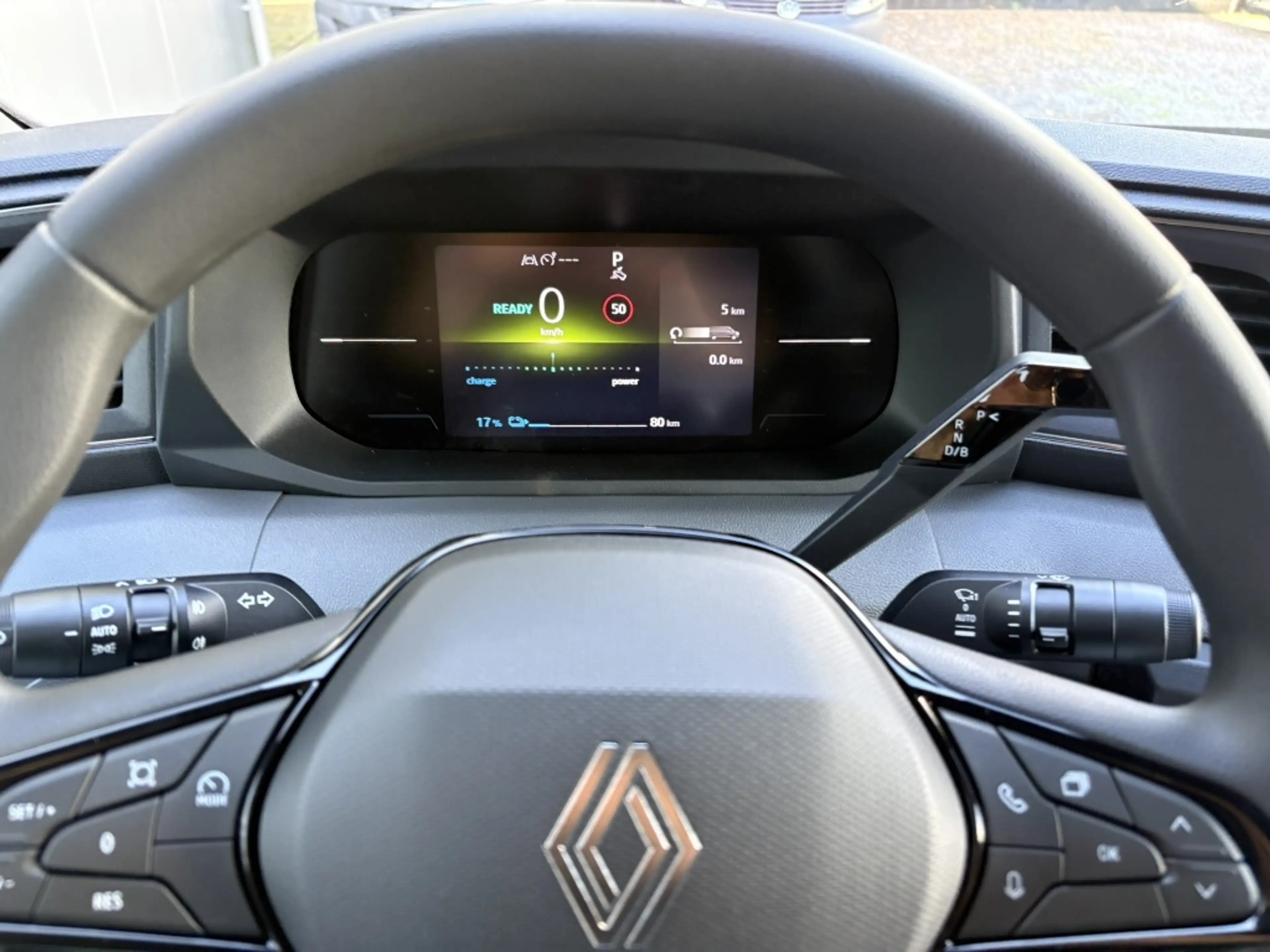 Renault Master E-Tech T35 L2H2 Advance long range 87kWh — photo 10