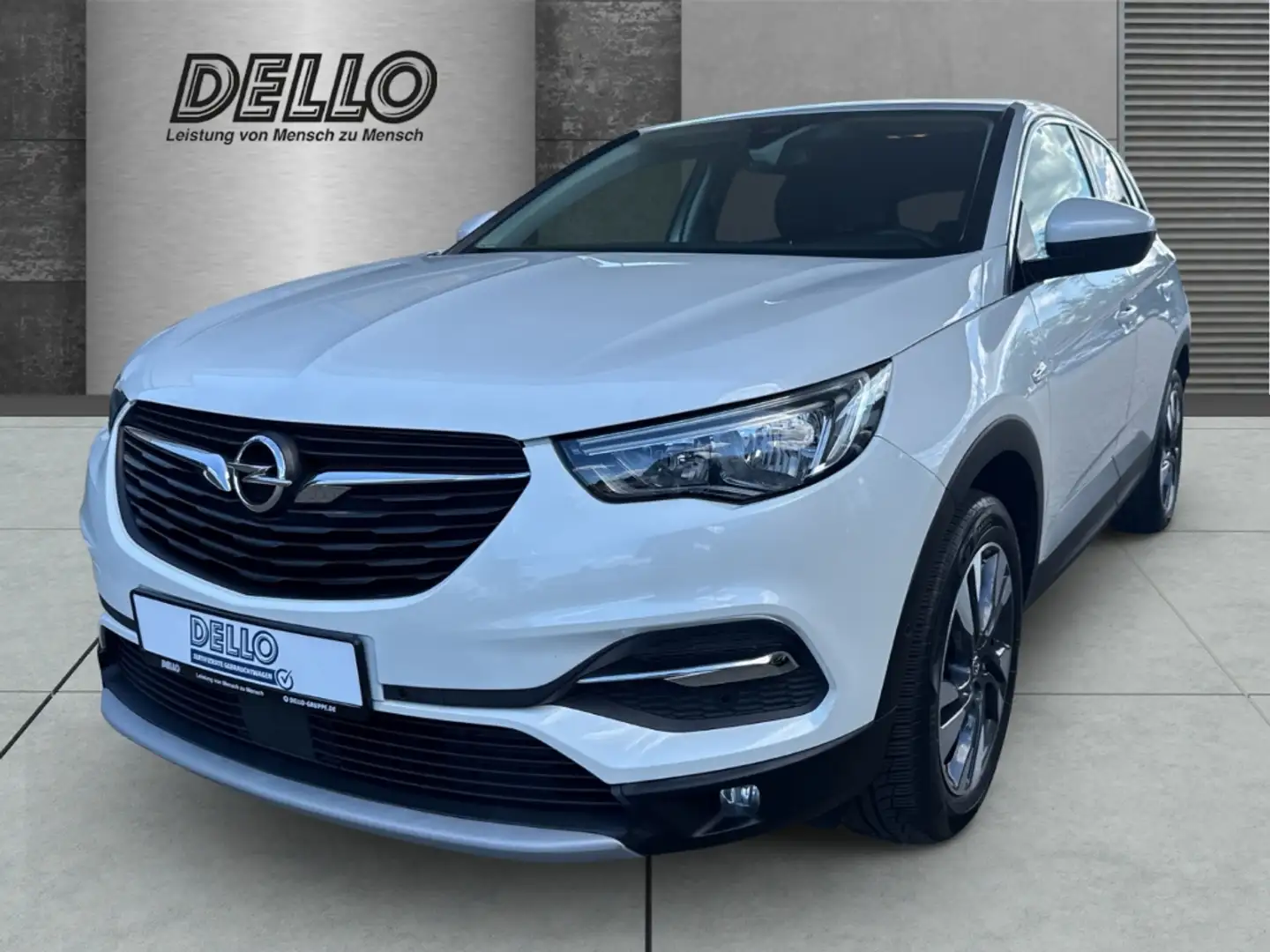 Opel Grandland X 1.2T 96 kw INNOVATION  El. Heckklappe Klimaautom Weiß - 1