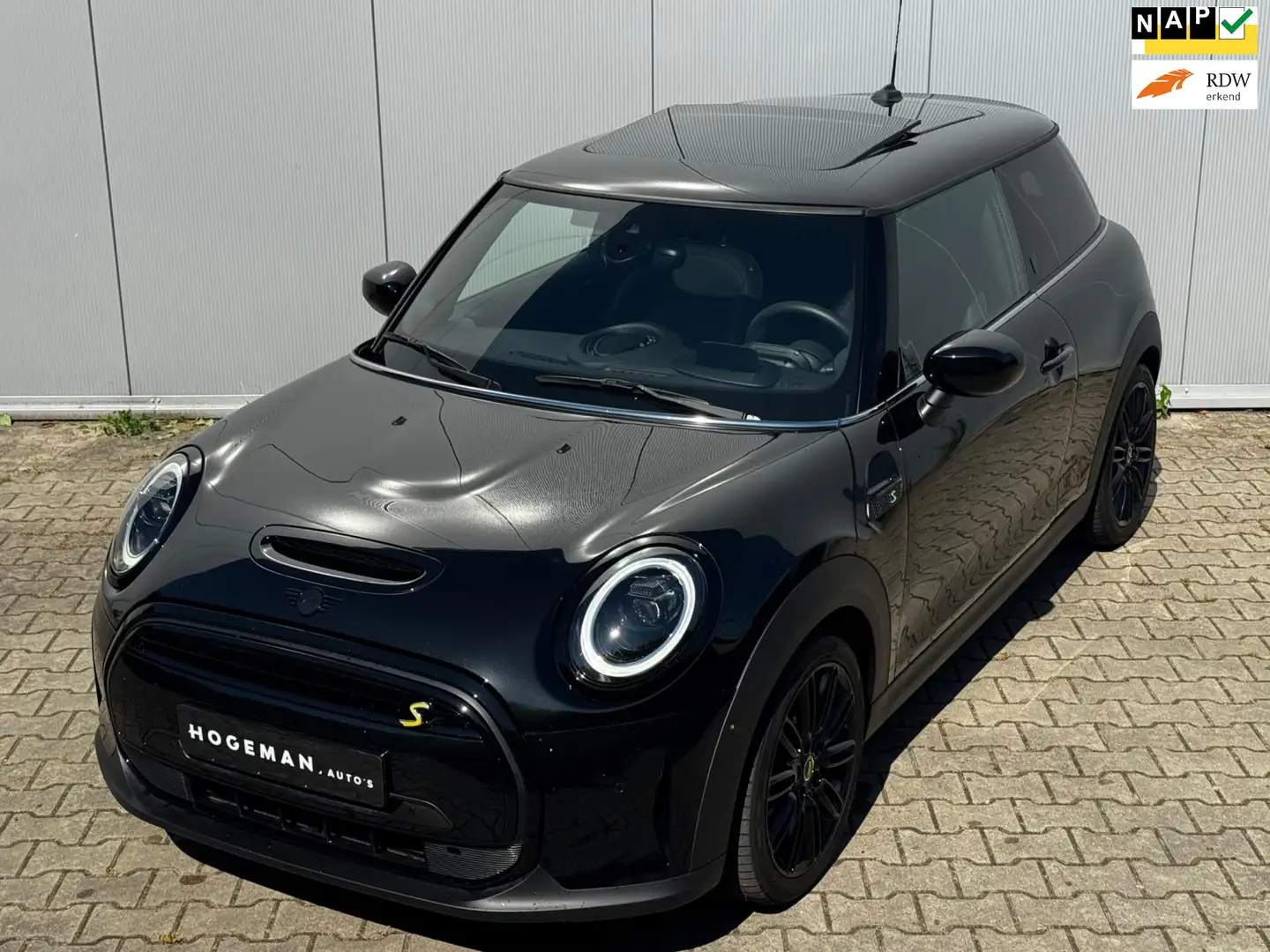 MINI Cooper SE Mini Electric Classic Electric YOURS ELEKTRIC LEDE Zwart - 1