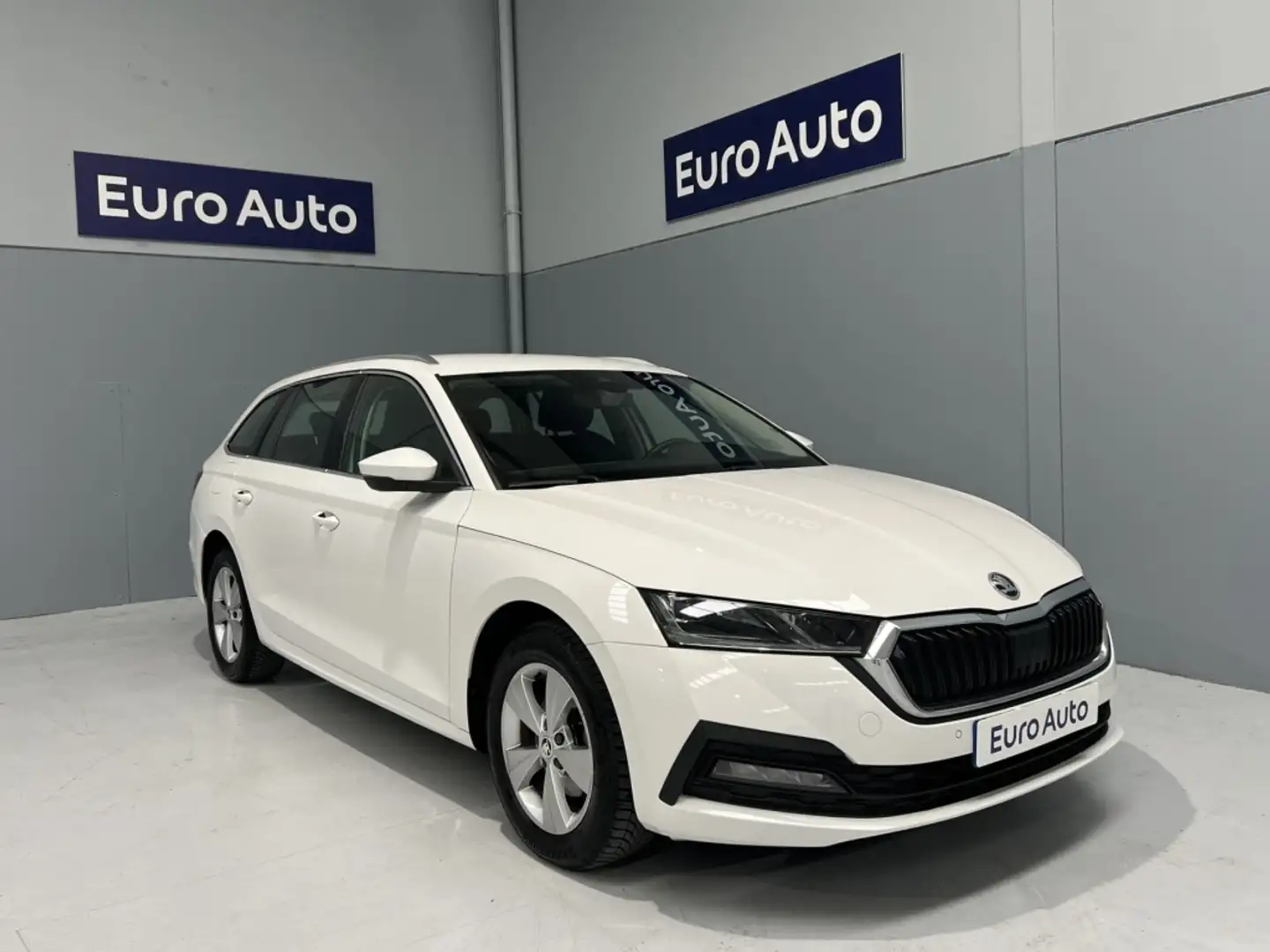 Skoda Octavia 2.0TDI Ambition 85kW Bianco - 1