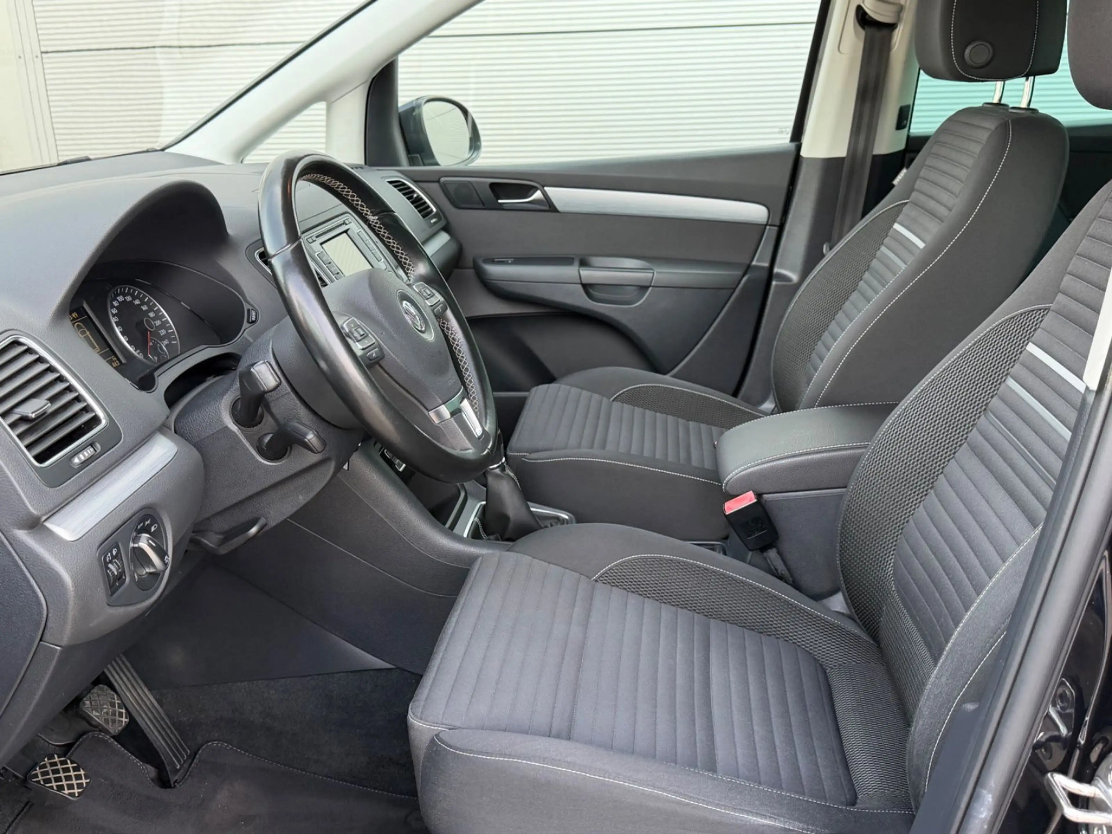 Volkswagen Sharan Cup*E.Schiebetüren*7 Sitze* — photo 9