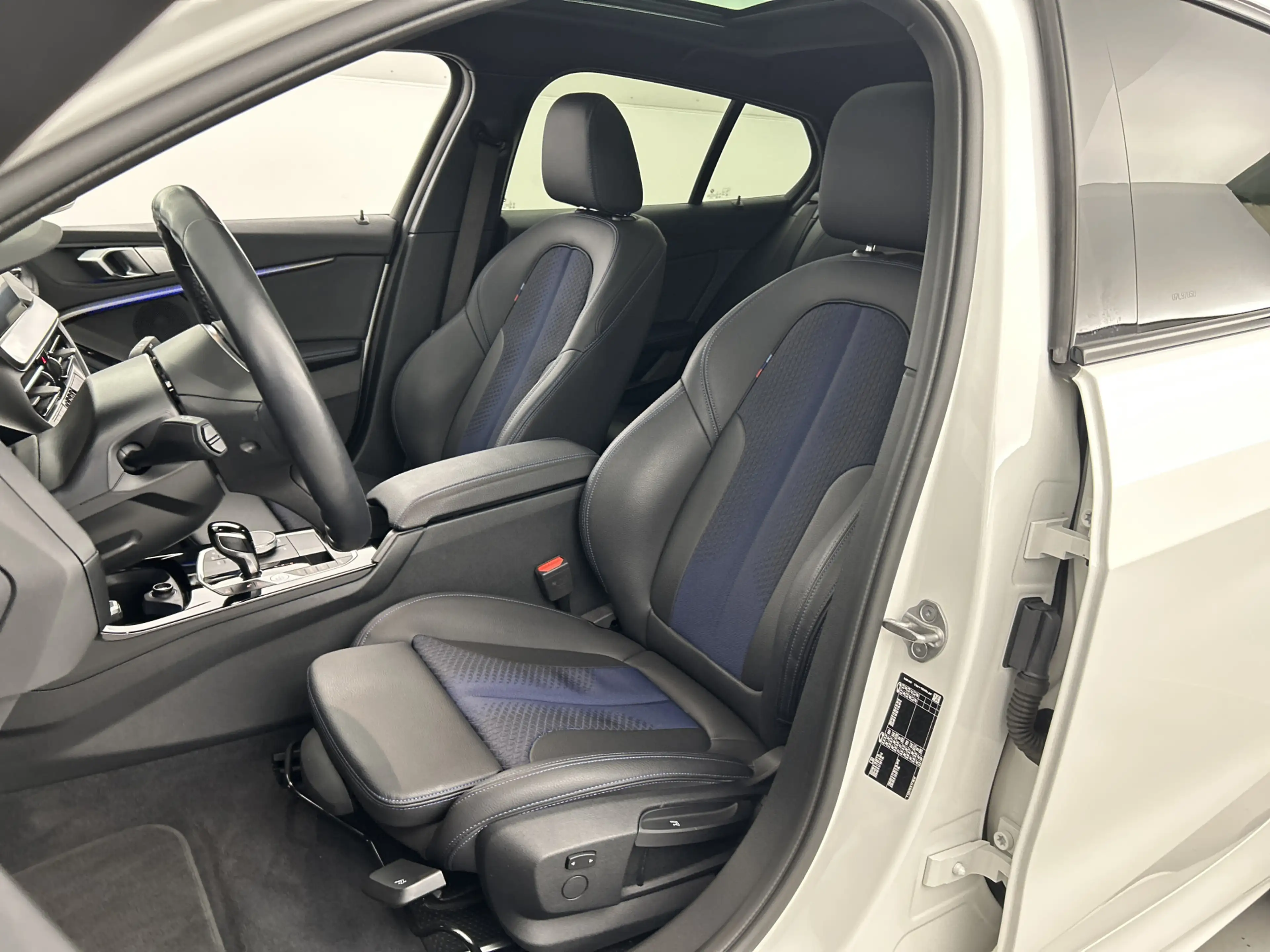 BMW 118 1-serie 118i AUT M Sport Schuifdak/Cruise/Shadow l — photo 14