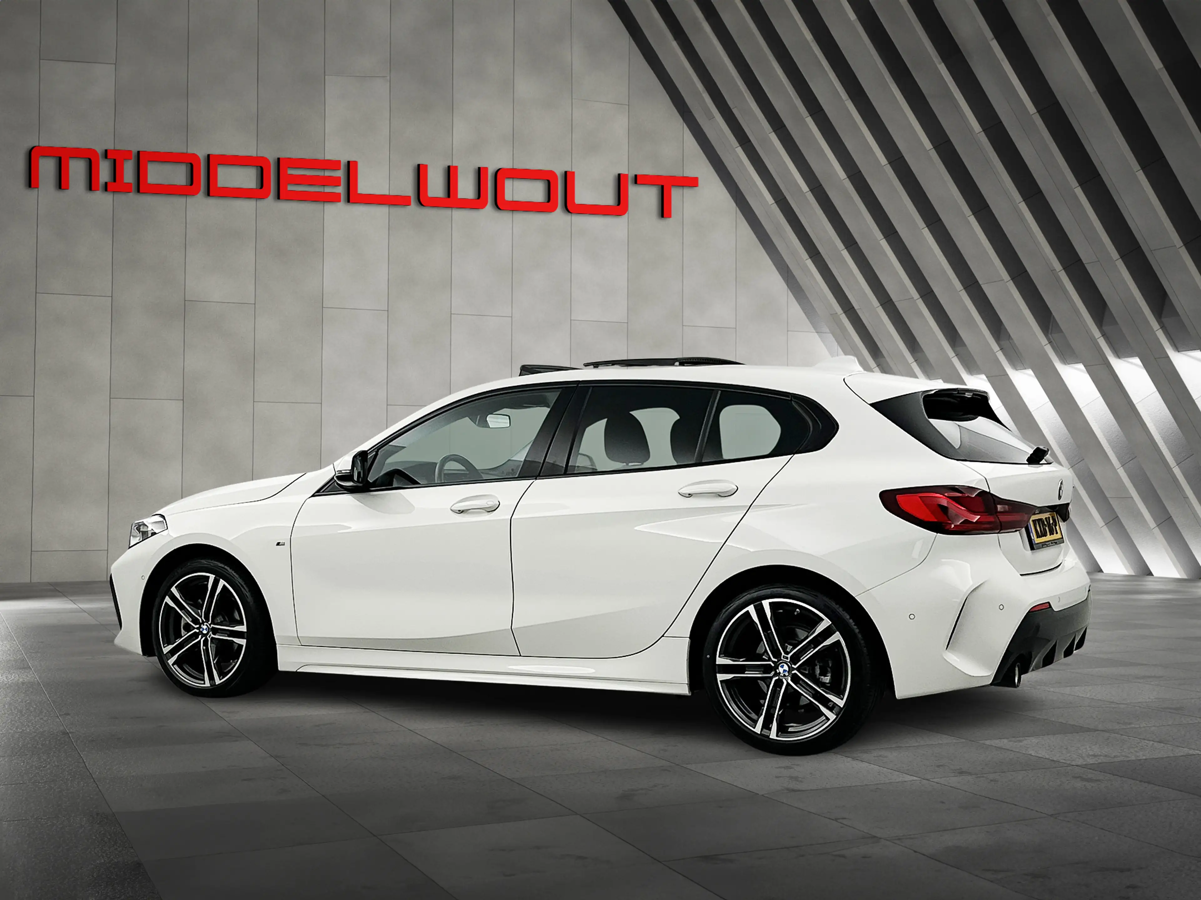 BMW 118 1-serie 118i AUT M Sport Schuifdak/Cruise/Shadow l — photo 6