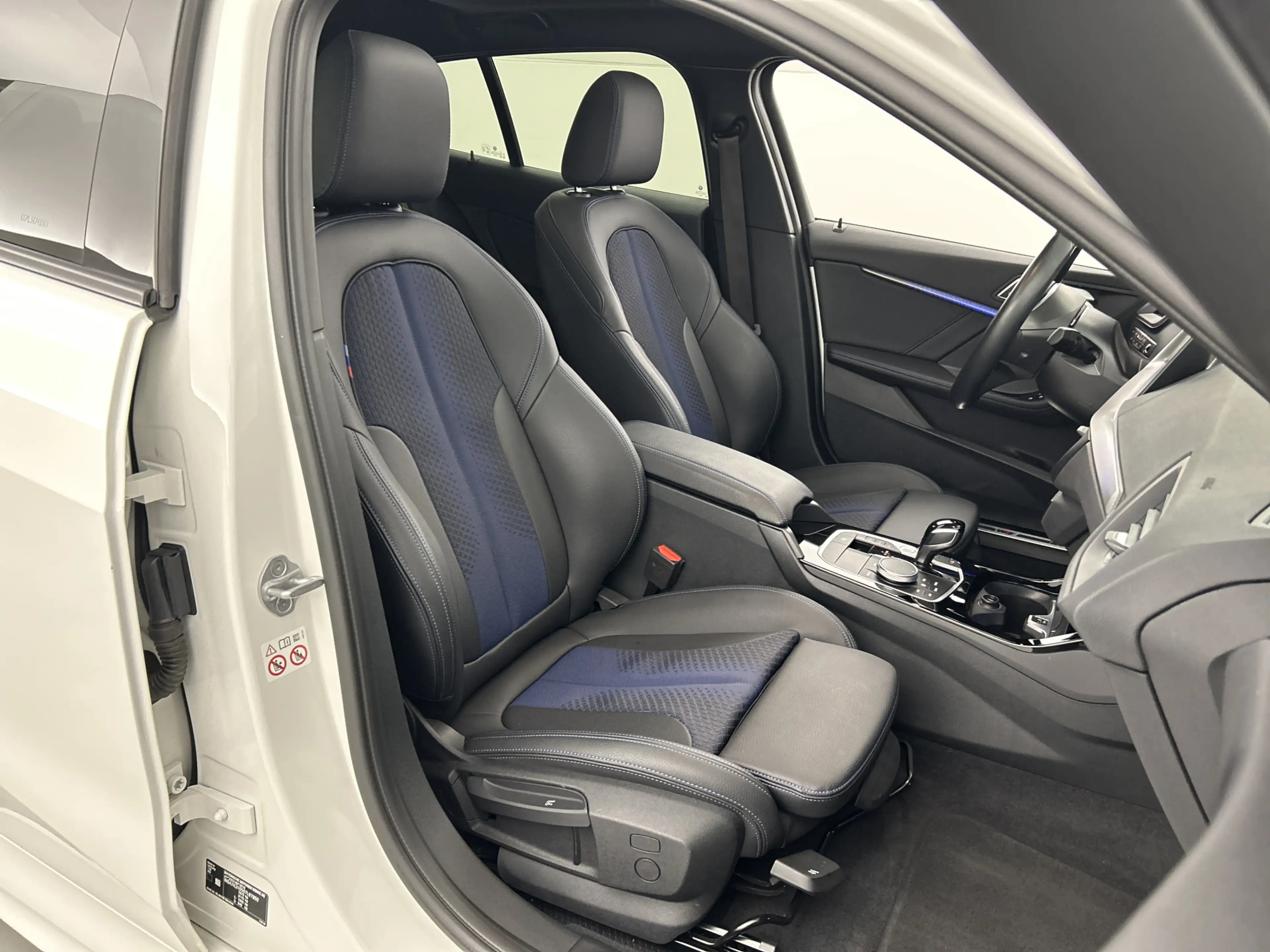 BMW 118 1-serie 118i AUT M Sport Schuifdak/Cruise/Shadow l — photo 24