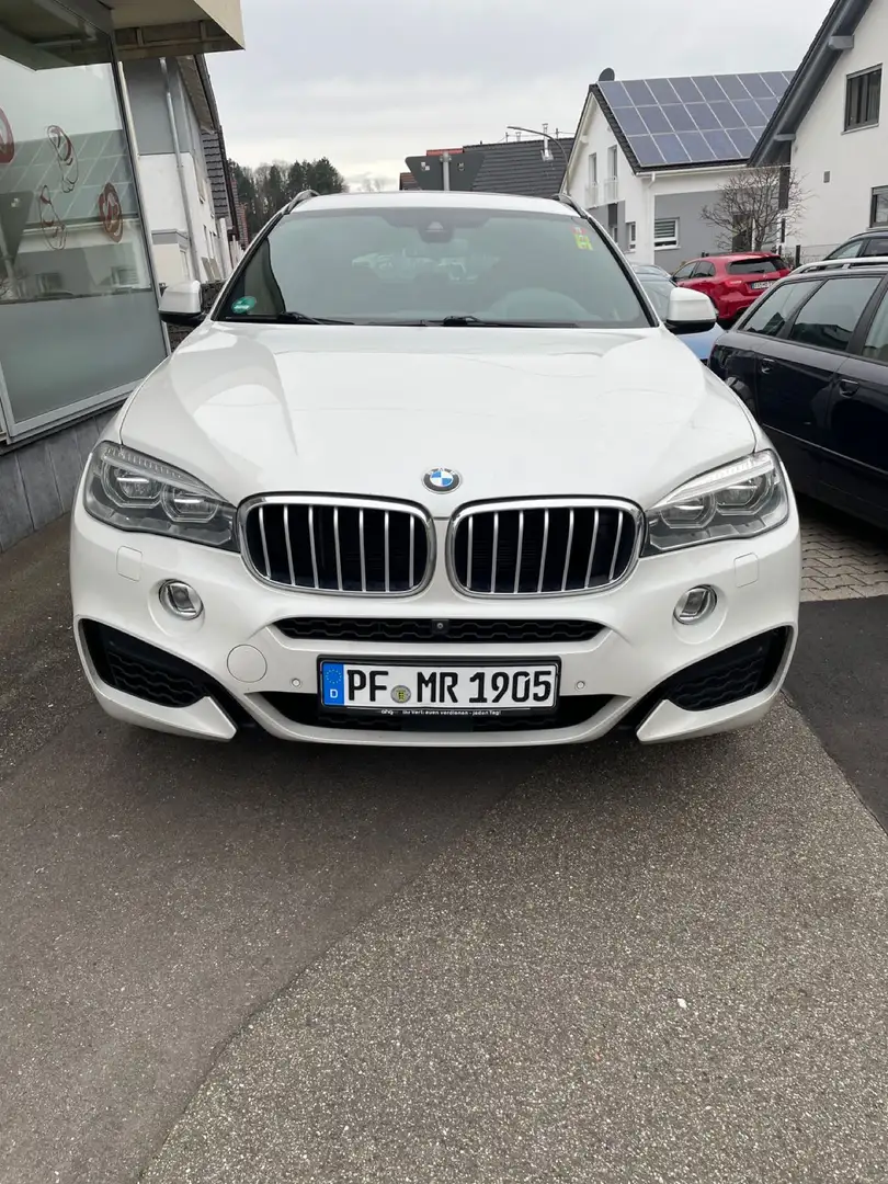 BMW X6 xDrive50i Weiß - 1