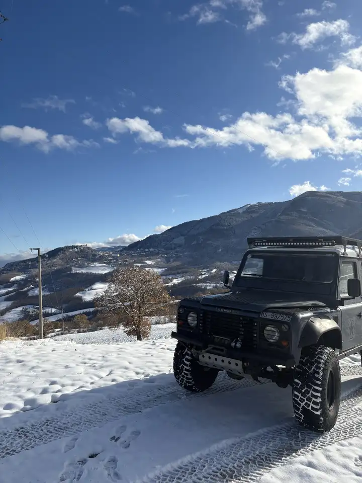 Land Rover Defender 90 2.5 td County SW, foto 4